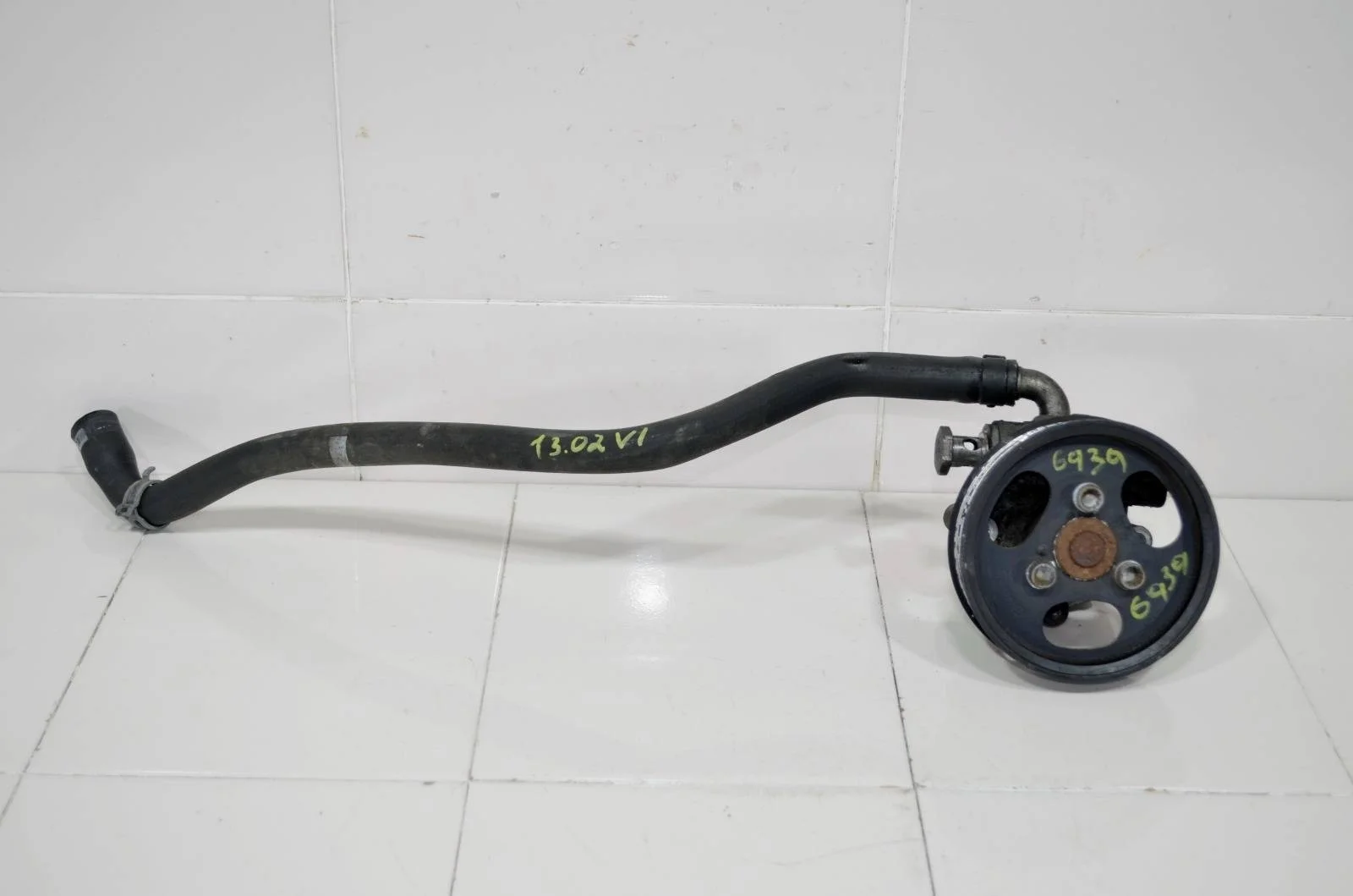 Насос ГУР AUDI Q7 2005-2015 7L8422154E 4L