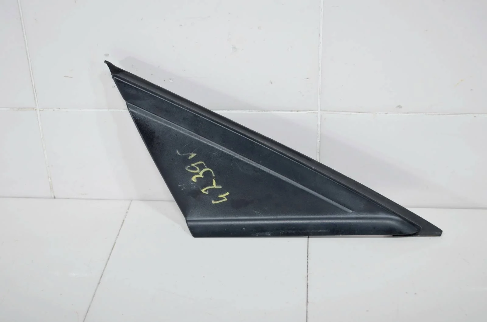 Уголок двери FORD FOCUS 2010+ 1698453 3, передний правый