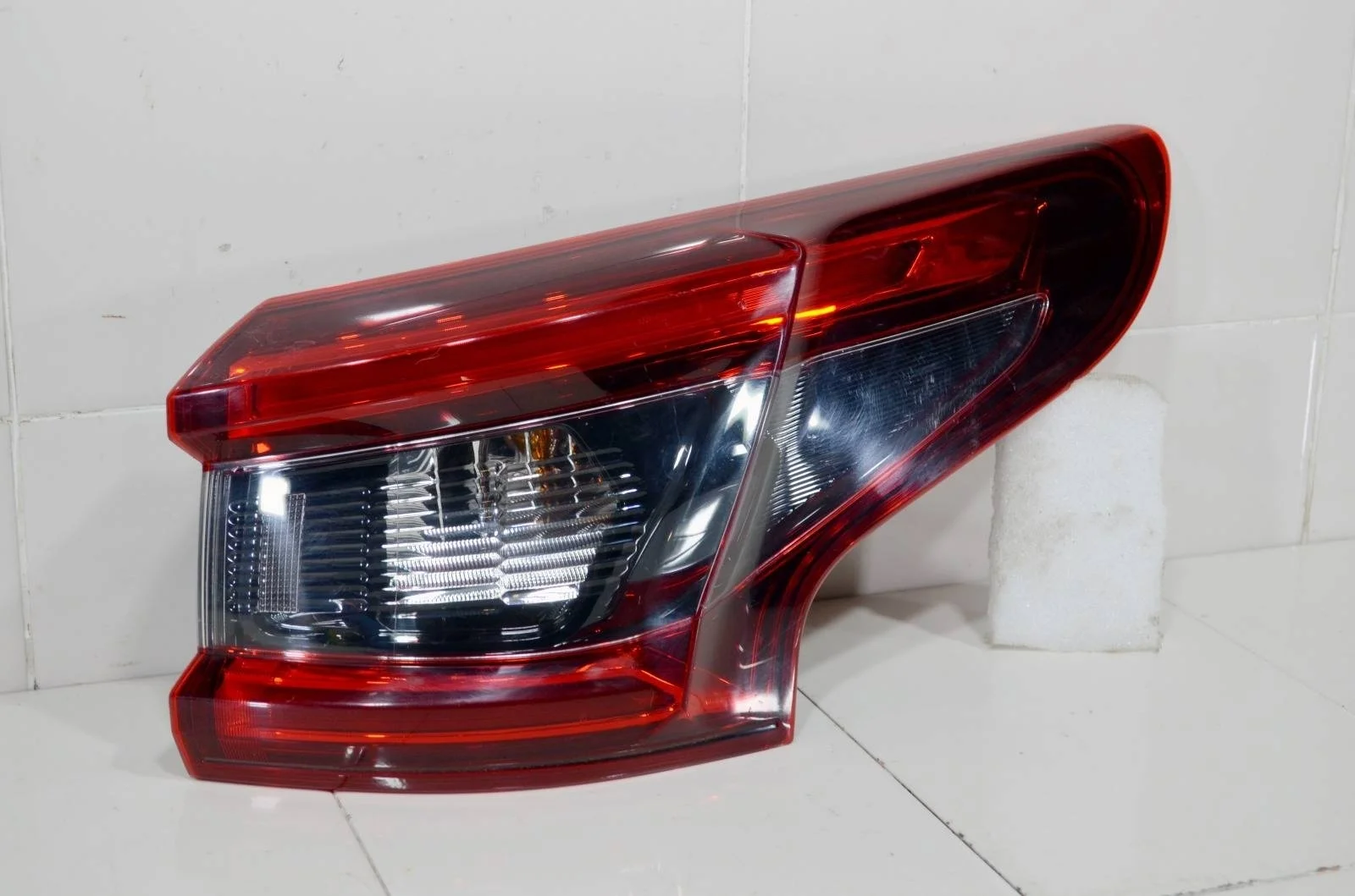 Фонарь NISSAN QASHQAI 2017+ 26550HV00A J11, правый