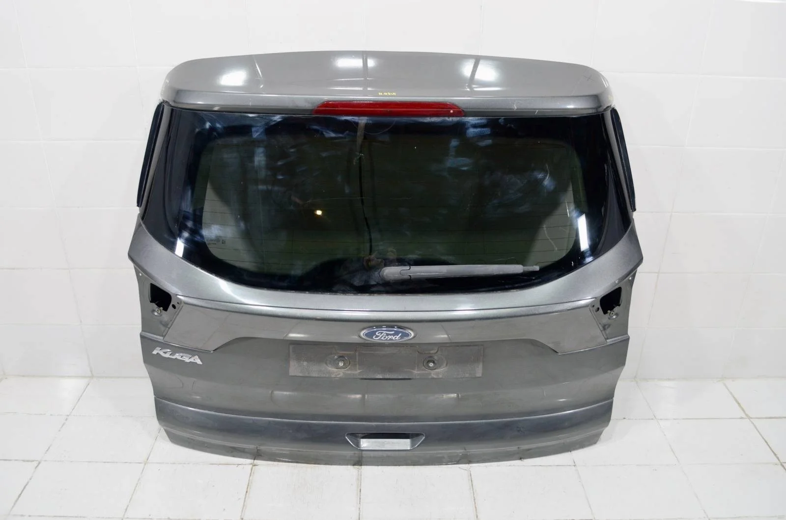 Крышка багажника Ford Kuga 2016+ 2387360 CBS