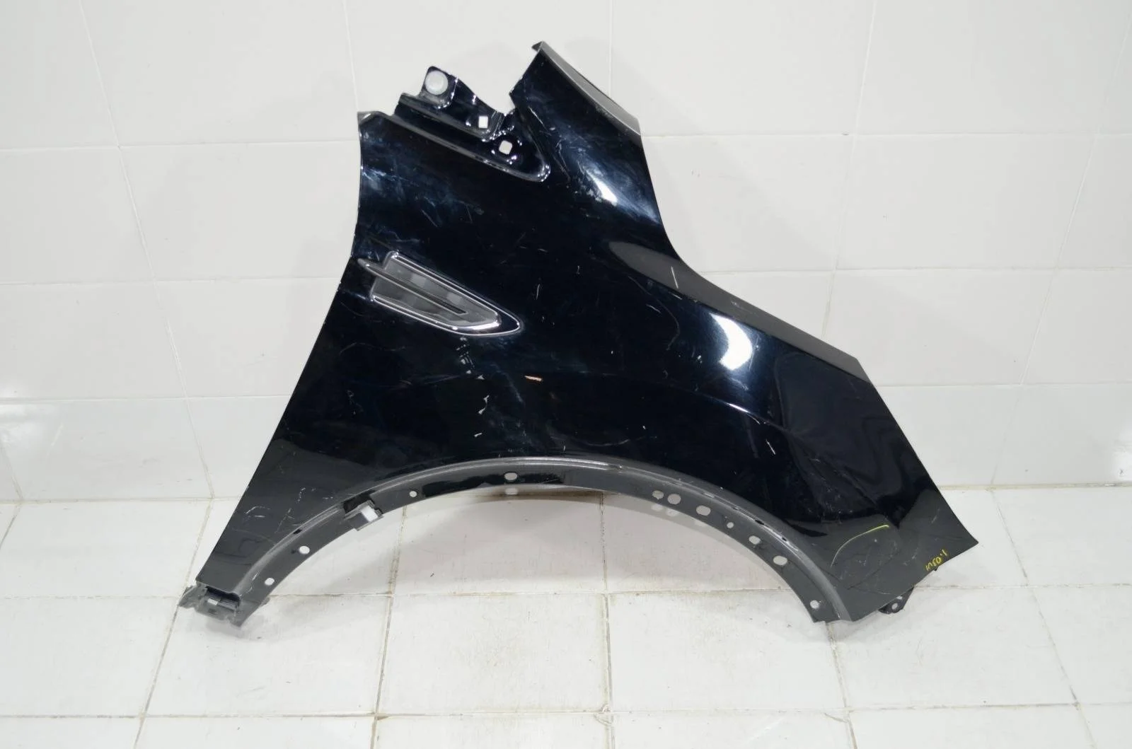 Крыло Ford Kuga 2016+ 2344151 CBS, переднее правое