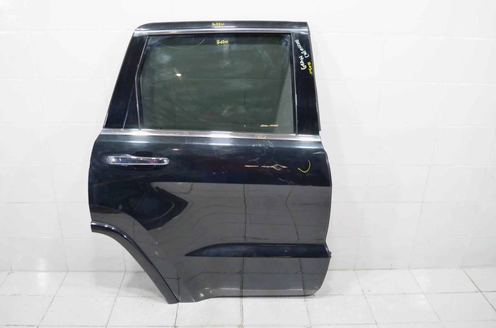 Дверь Jeep GRAND CHEROKEE 2010+ 55113634AO WK2, задняя правая