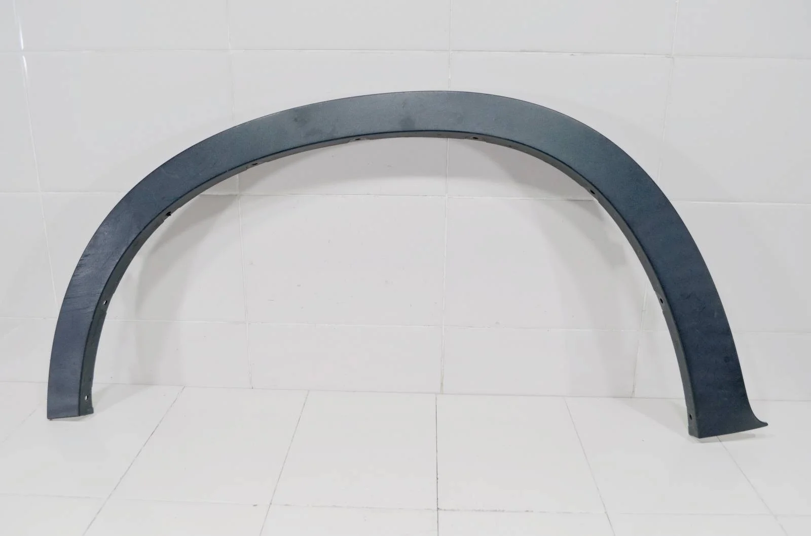 Молдинг арки колеса BMW X5 2006+ 51777158427 E70, передний левый