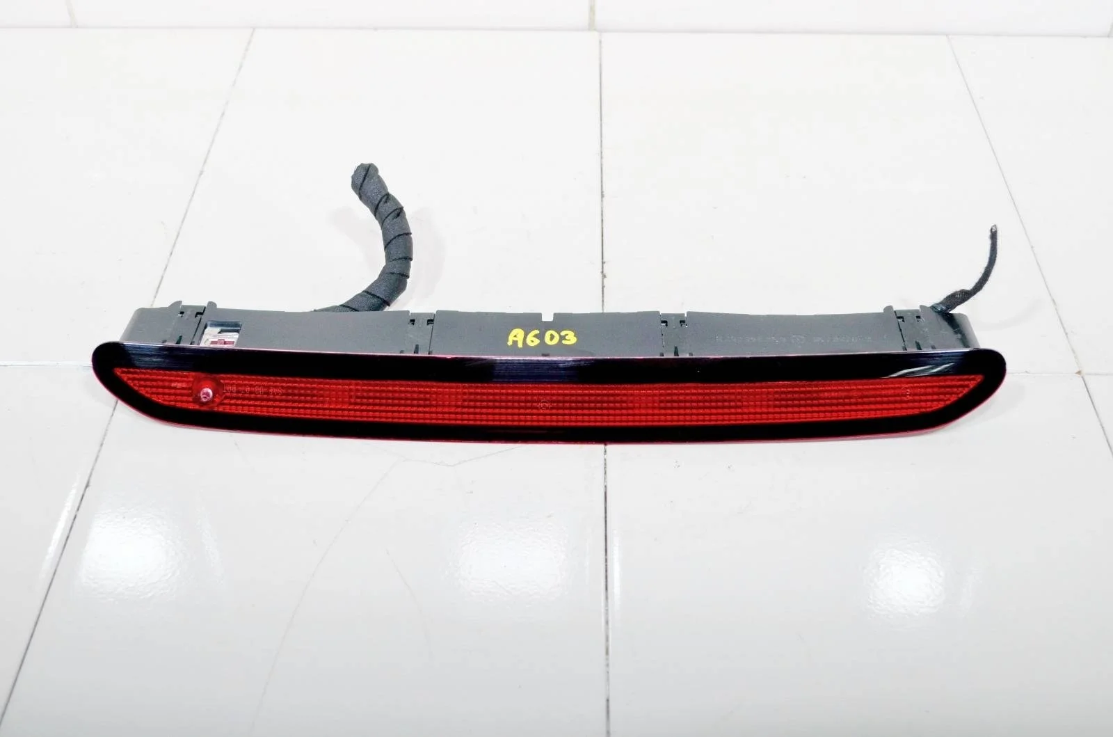 Дополнительный стоп сигнал VOLKSWAGEN GOLF 2012+ 5K0945087D 7