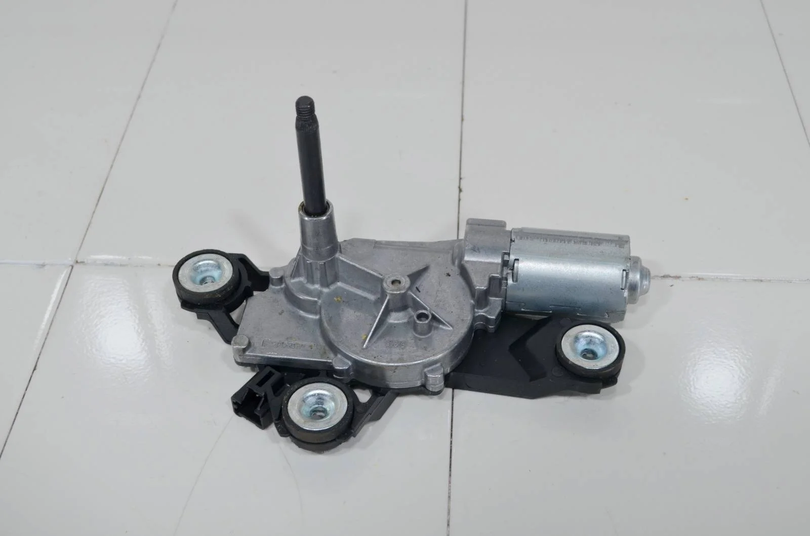 Мотор стеклоочистителя FORD FOCUS 2011+ 1691994 3, задний