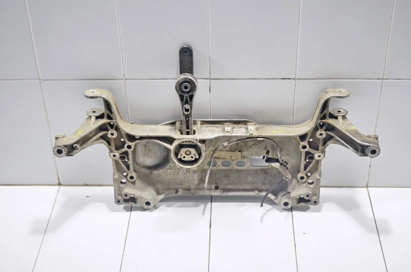 Подрамник VOLKSWAGEN PASSAT 2005+ 3C0199369H B6