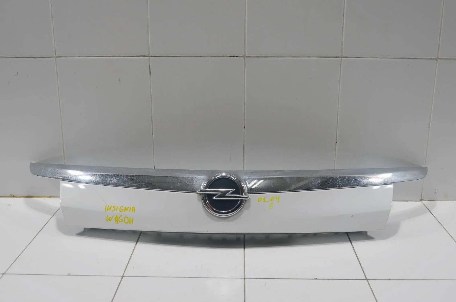 Накладка крышки багажника OPEL INSIGNIA 2008+ 13272845