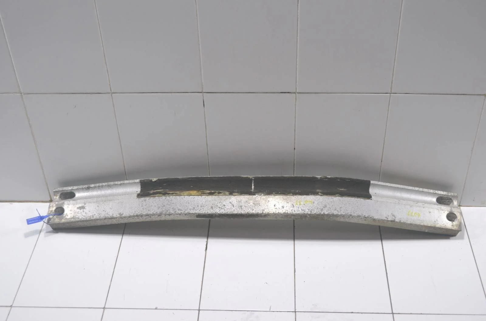 Усилитель бампера TOYOTA HIGHLANDER 2000-2007 5217148130 XU20, задний