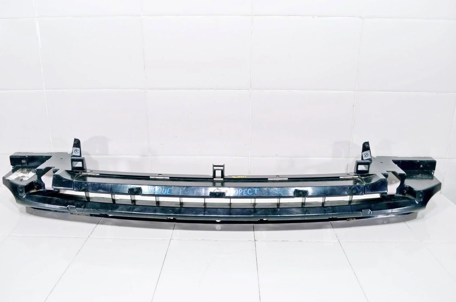 Кронштейн бампера Land Rover RANGE ROVER EVOQUE 2011+ LR026533 L538