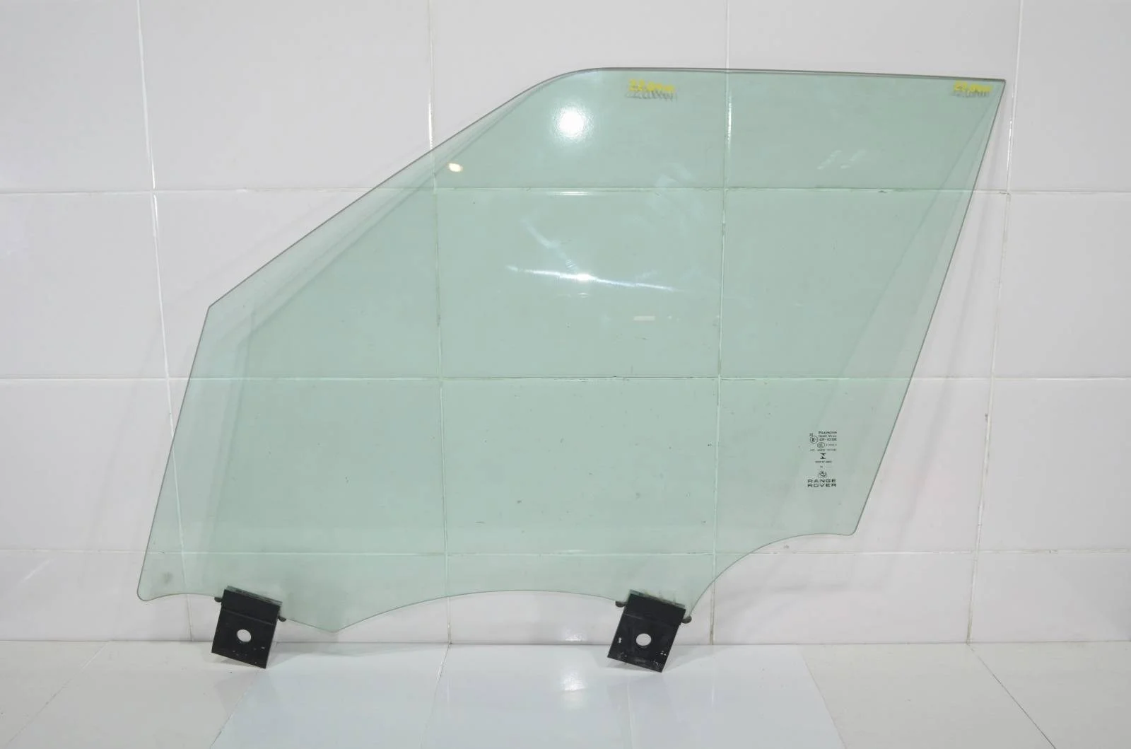 Стекло двери Land Rover RANGE ROVER SPORT 2013+ LR043947 L494, переднее левое