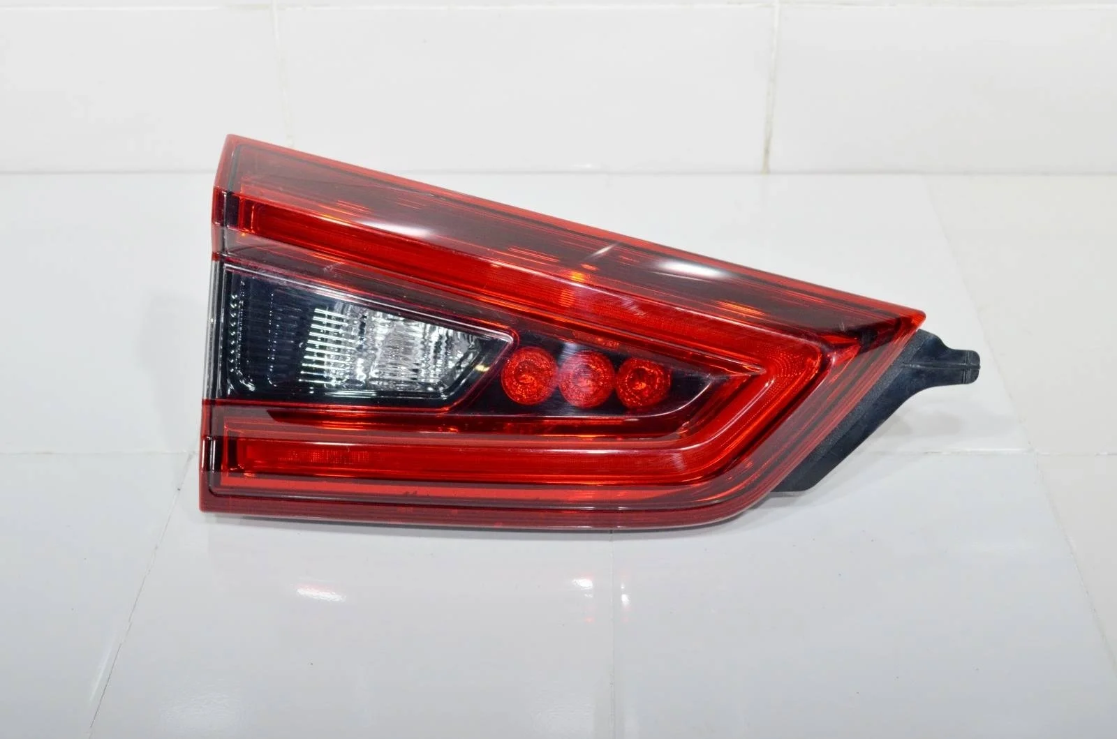 Фонарь NISSAN QASHQAI 2017+ 26555HV05A J11, левый