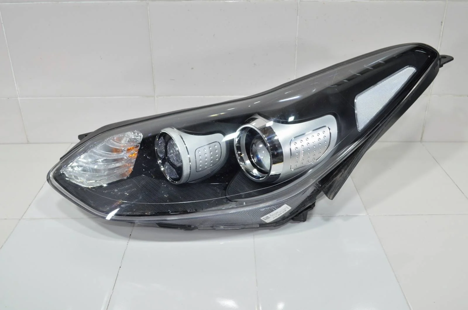 Фара KIA SPORTAGE 2016+ 92101F1010 4 QLE, левая