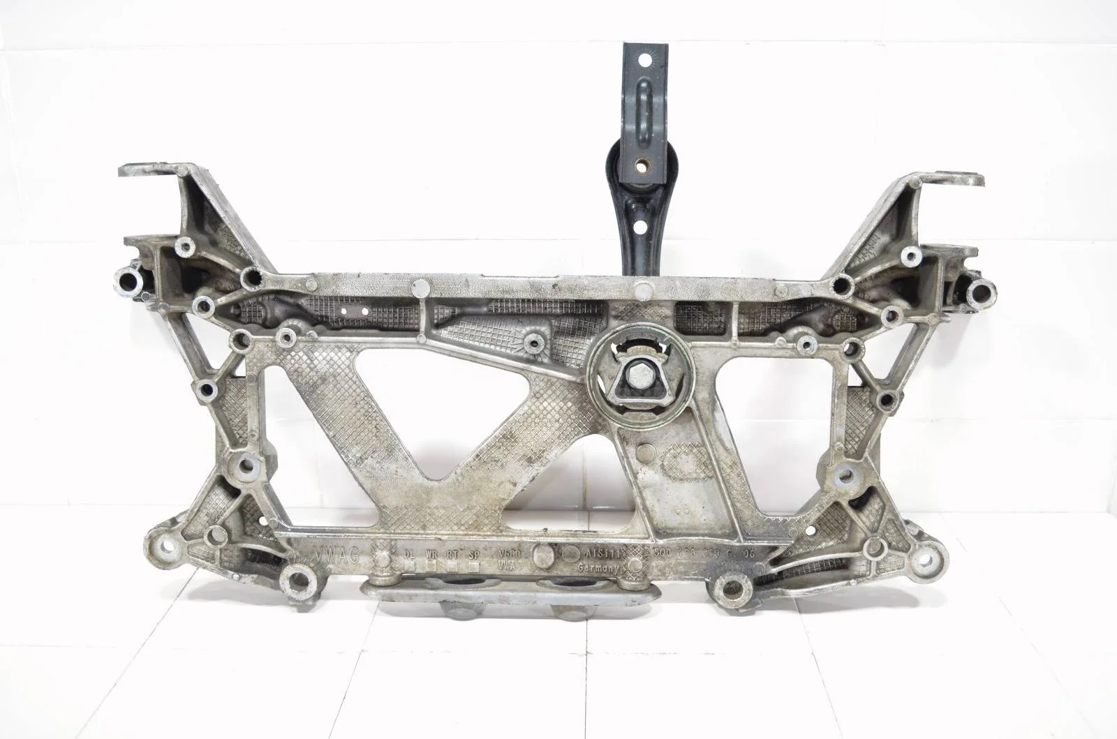 Подрамник VOLKSWAGEN TIGUAN 2016+ 5Q0199369G 2