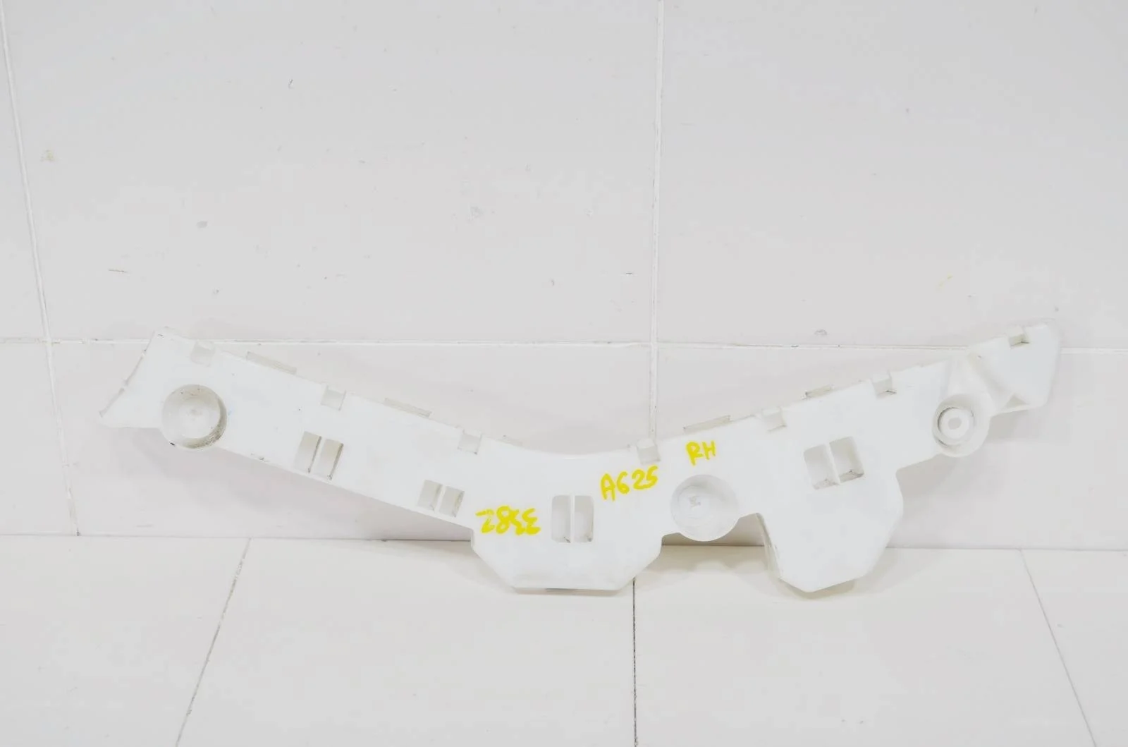 Кронштейн бампера MAZDA CX-9 2007-2015 TD11502H1C TB, задний правый