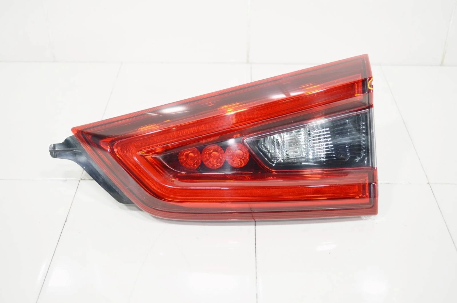 Фонарь NISSAN QASHQAI 2017+ 26550HV05A J11, правый