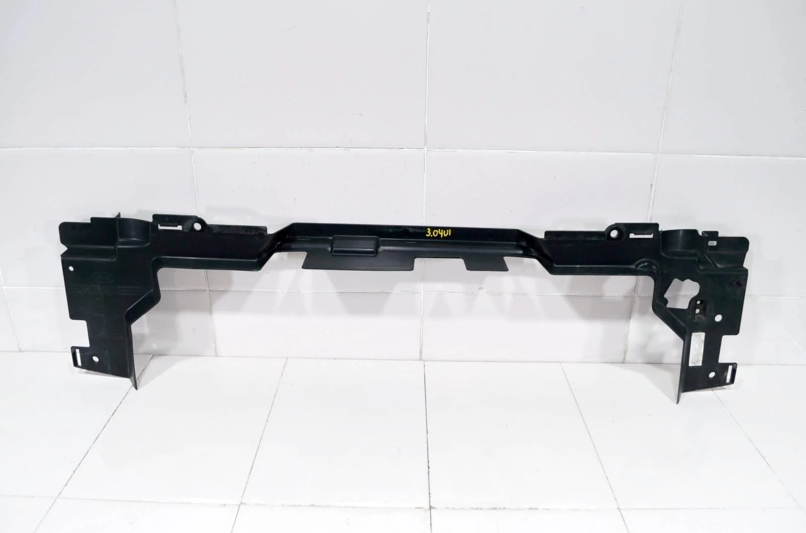 Дефлектор радиатора LAND ROVER RANGE ROVER 2012+ LR033414 L405