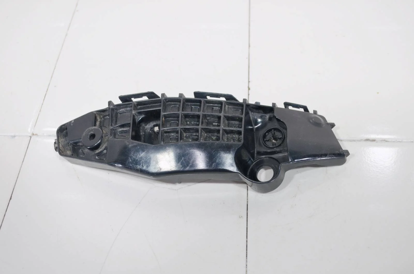 Кронштейн бампера TOYOTA RAV4 2018+ 5253542050 A50, передний правый