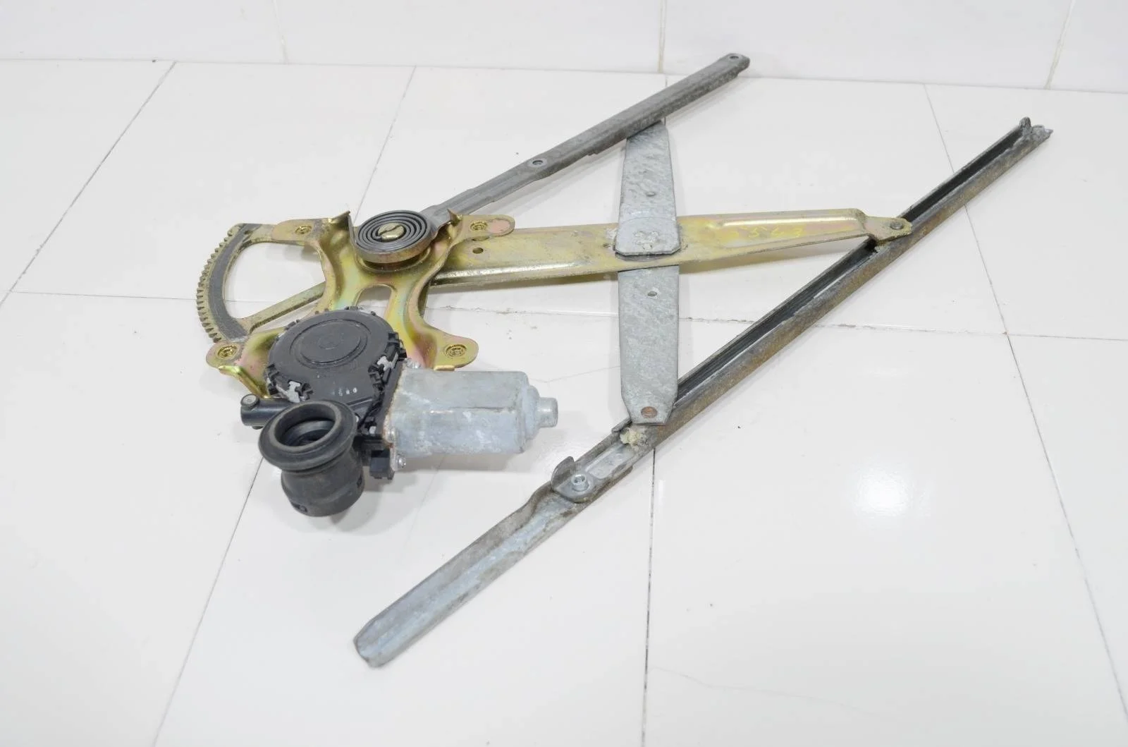 Стеклоподъемник LEXUS LS430 2000-2006 6980250030 UCF30, передний левый