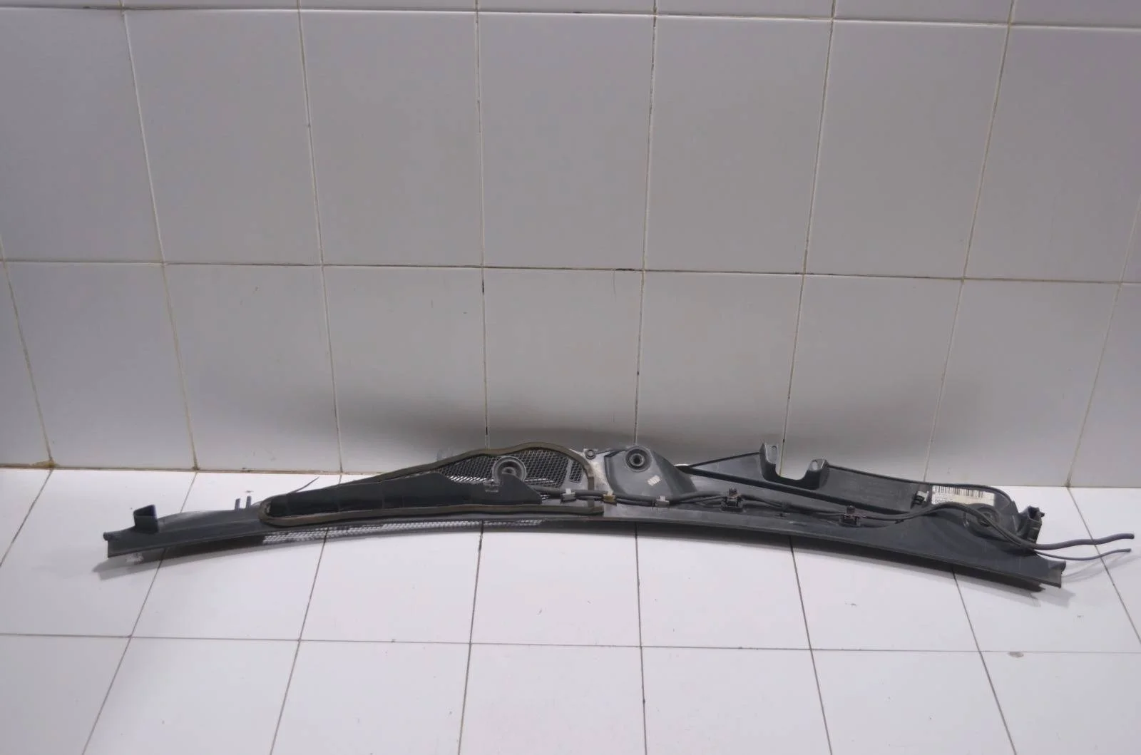 Жабо решетка Mercedes Benz E-class 2009+ A2128300013 W212