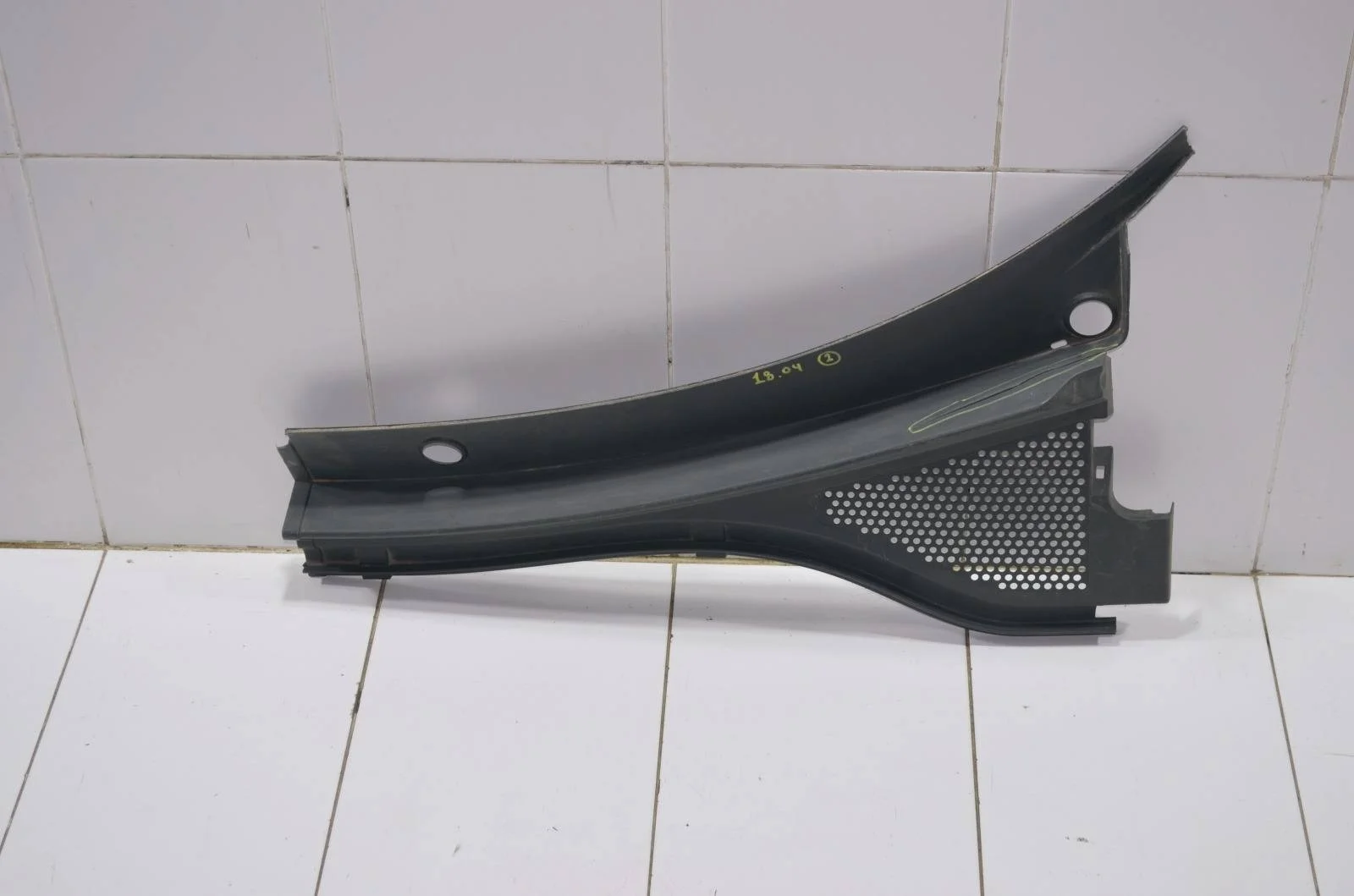 Жабо решетка VOLKSWAGEN TIGUAN 2016+ 5NB819403D 2, левое