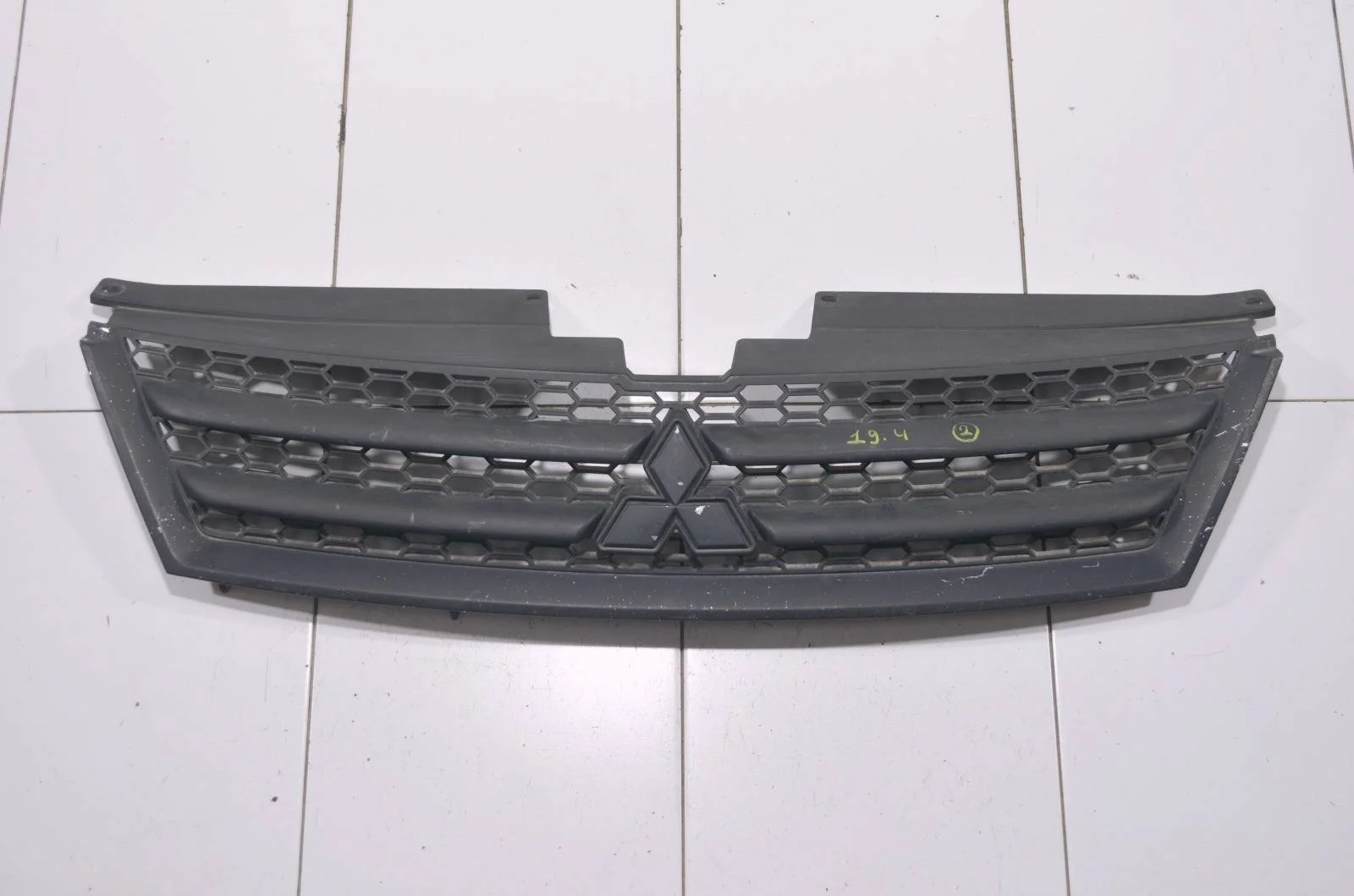 Решетка радиатора Mitsubishi Outlander 2007 7450A035HA CW0W