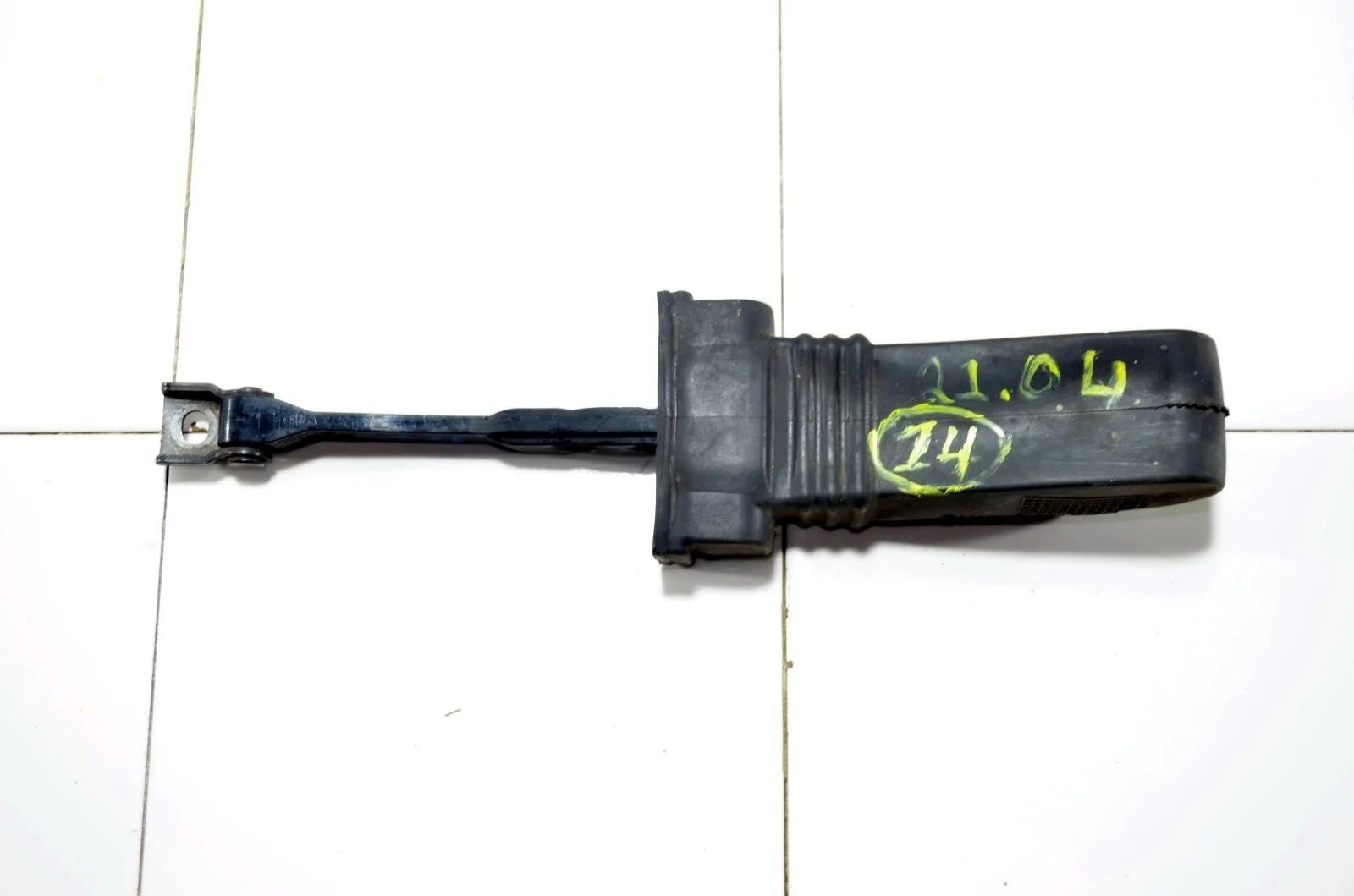 Ограничитель двери AUDI A4 2010 8K0837249B B8, передний