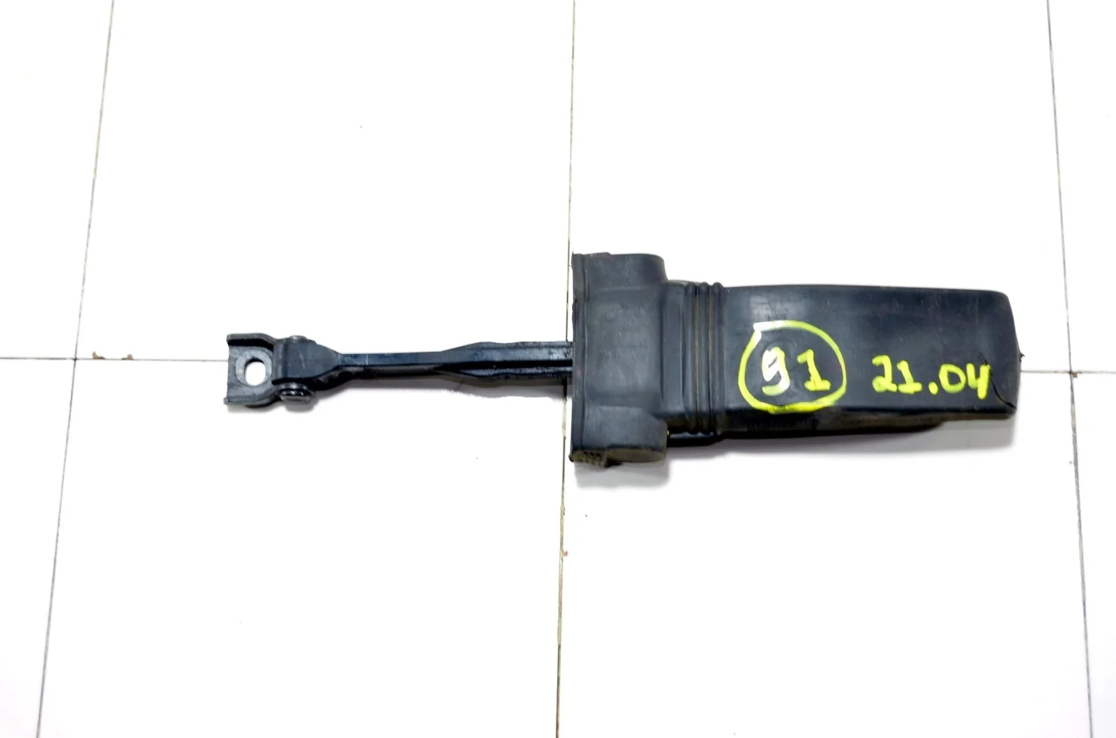 Ограничитель двери AUDI Q3 2015 8U0839249C 8U