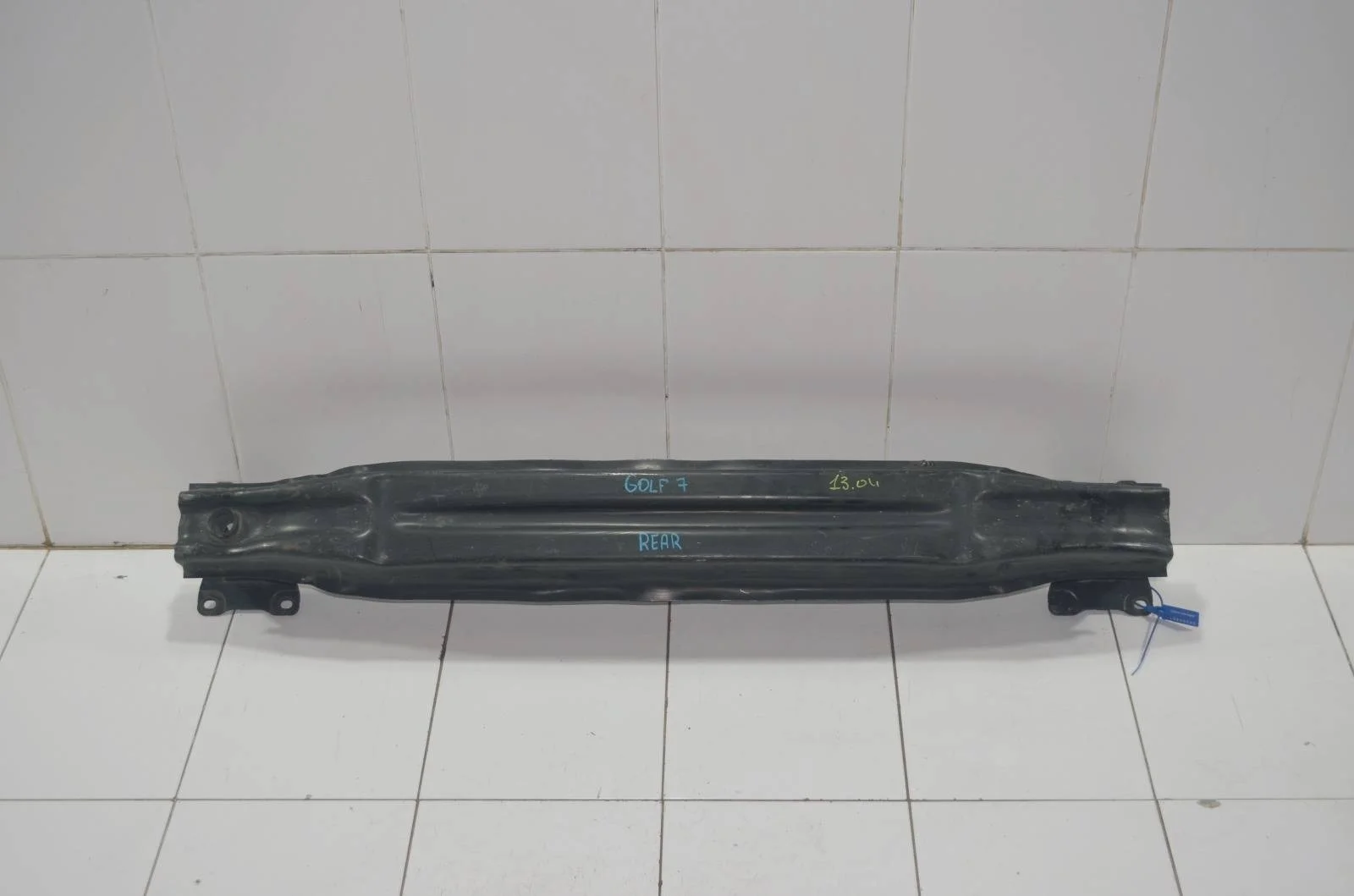 Усилитель бампера VOLKSWAGEN GOLF 5G0807305B 5G1, задний