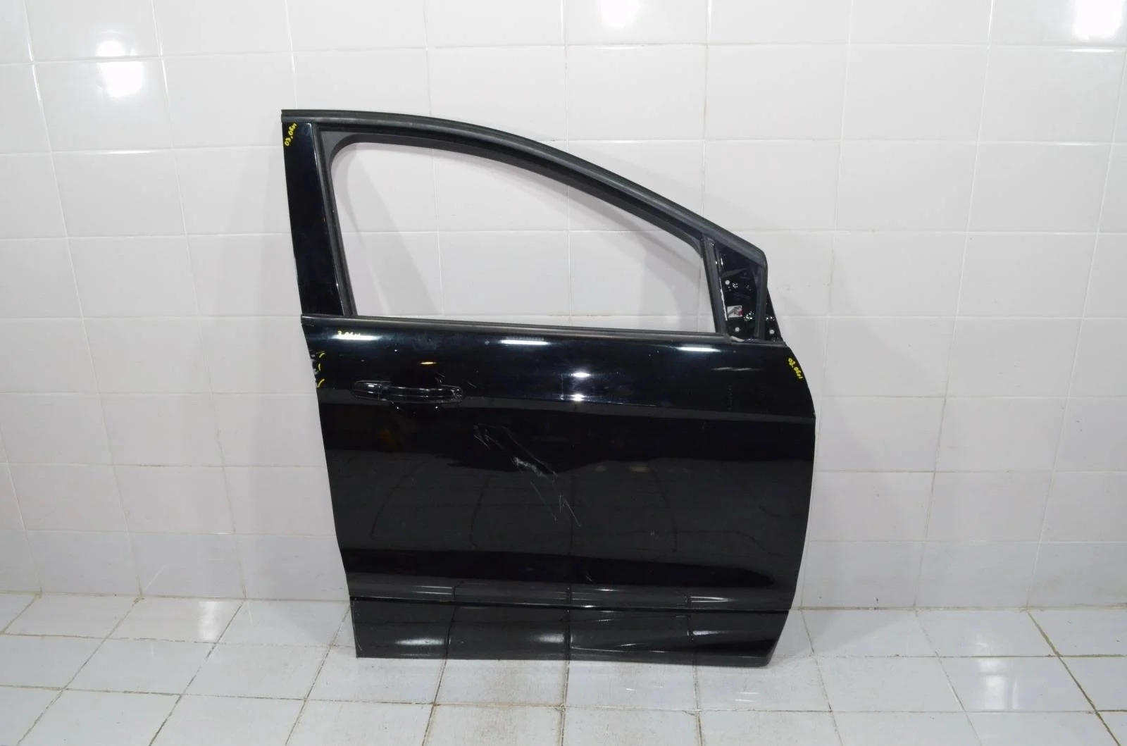 Дверь Ford Kuga 2012+ 2387793 CBS, передняя правая