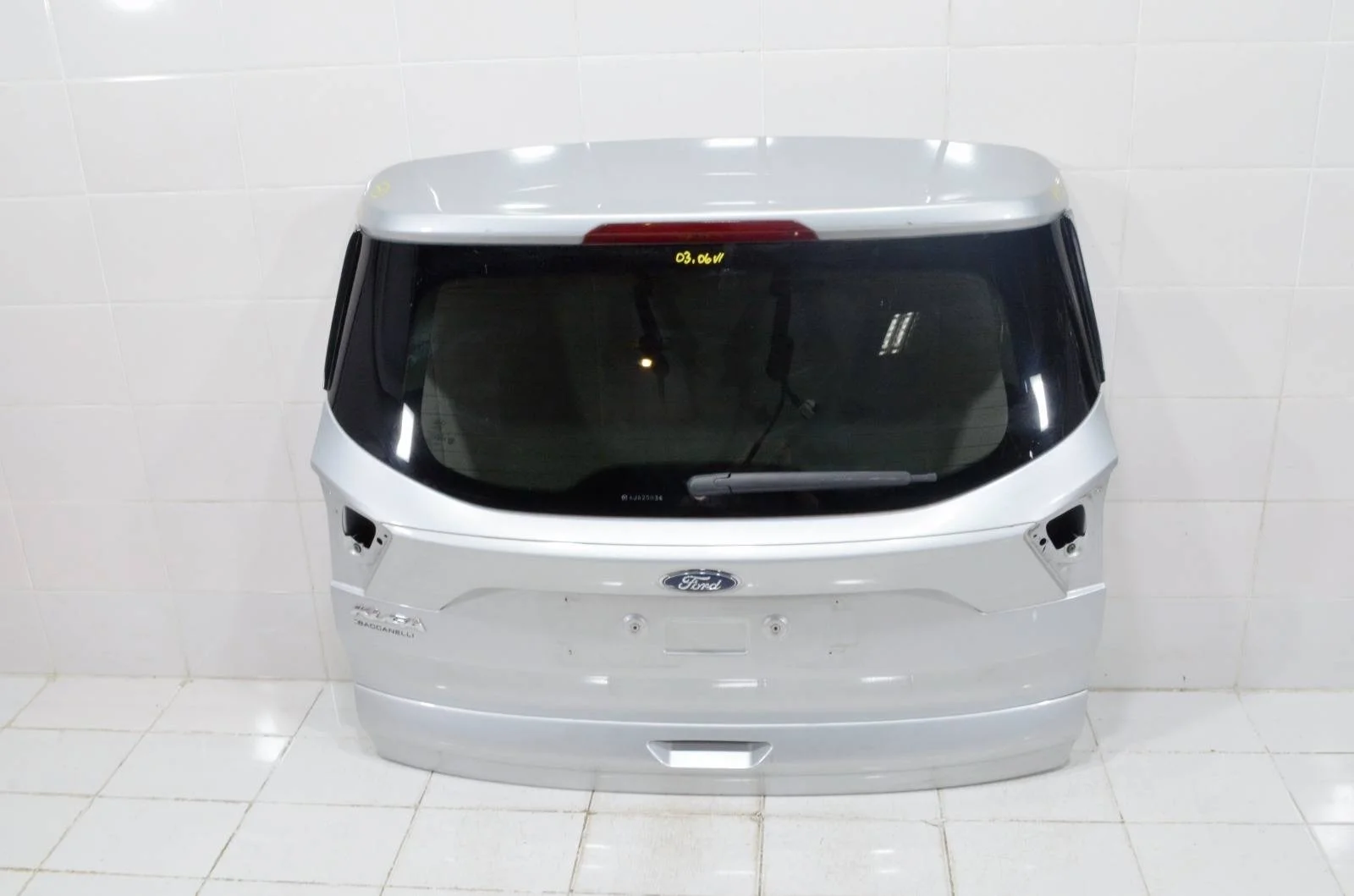 Крышка багажника Ford Kuga 2016+ 2387360 CBS