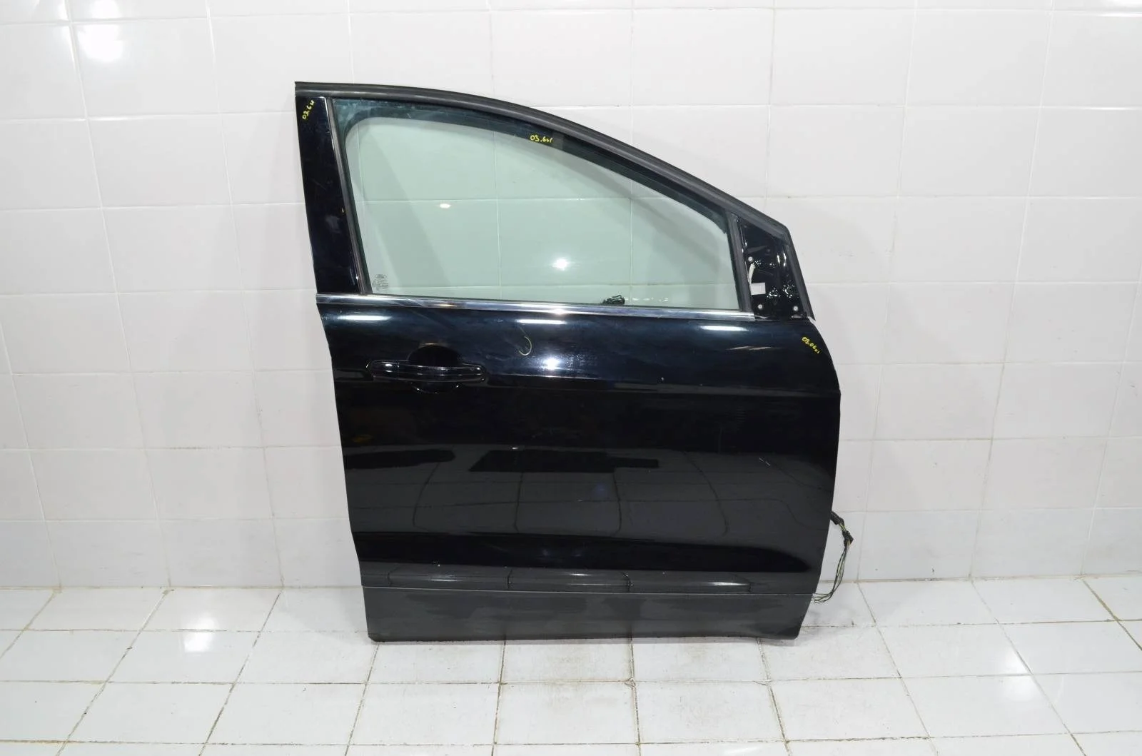 Дверь Ford Kuga 2012+ 2387793 CBS, передняя правая