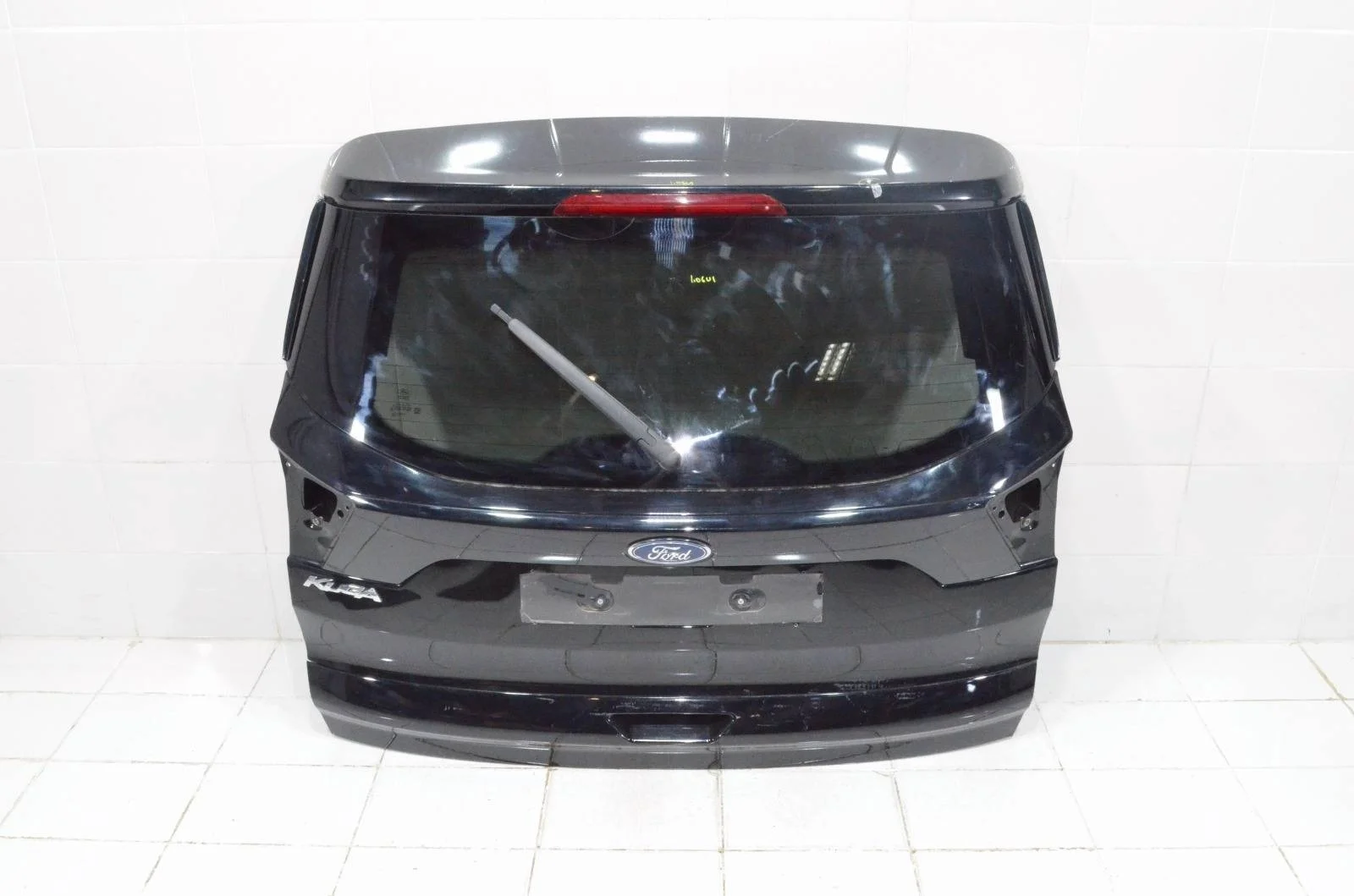 Крышка багажника Ford Kuga 2016+ 2387360 CBS