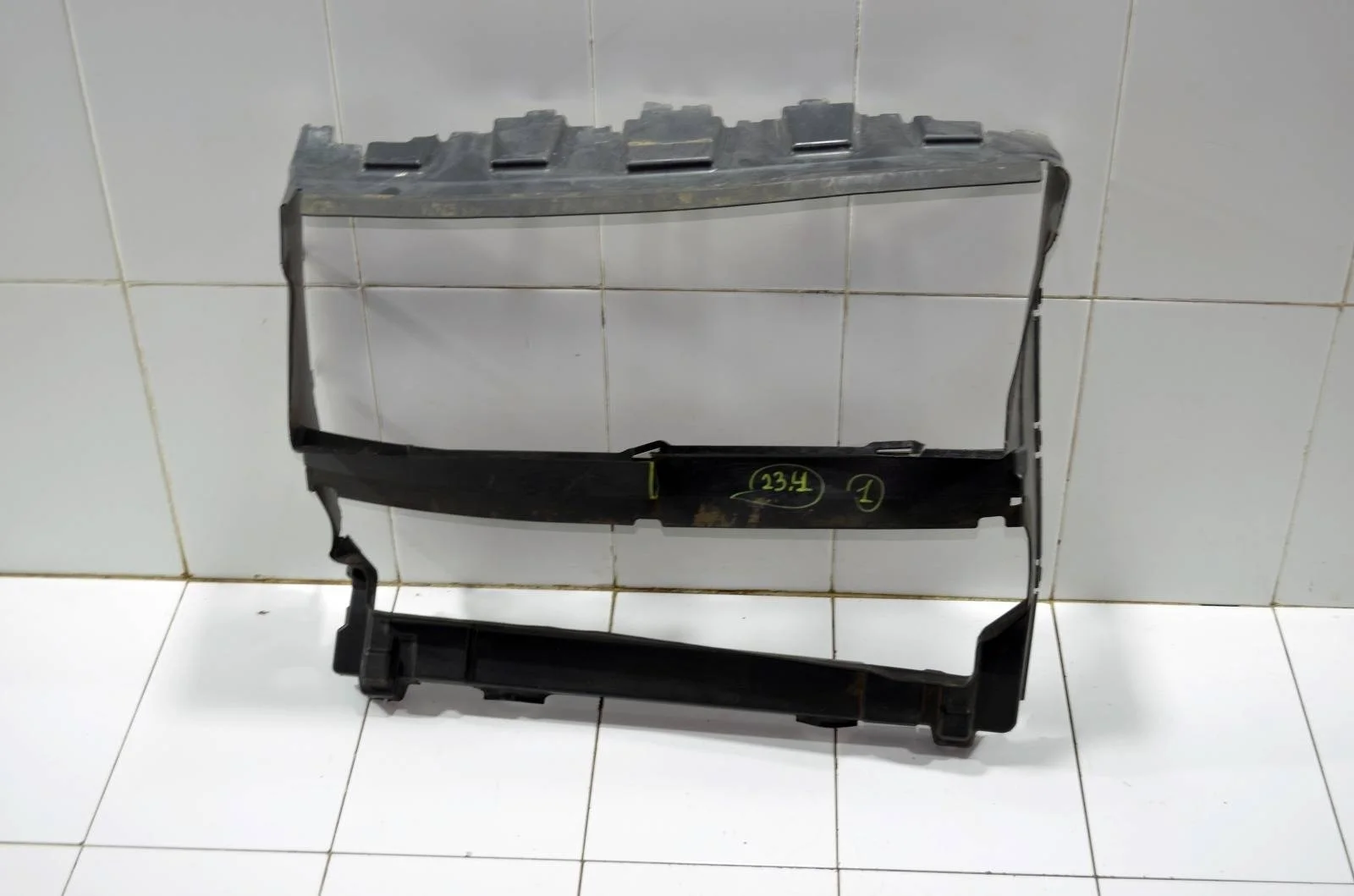 Дефлектор радиатора LAND ROVER RANGE ROVER SPORT 2013+ LR033397 L494