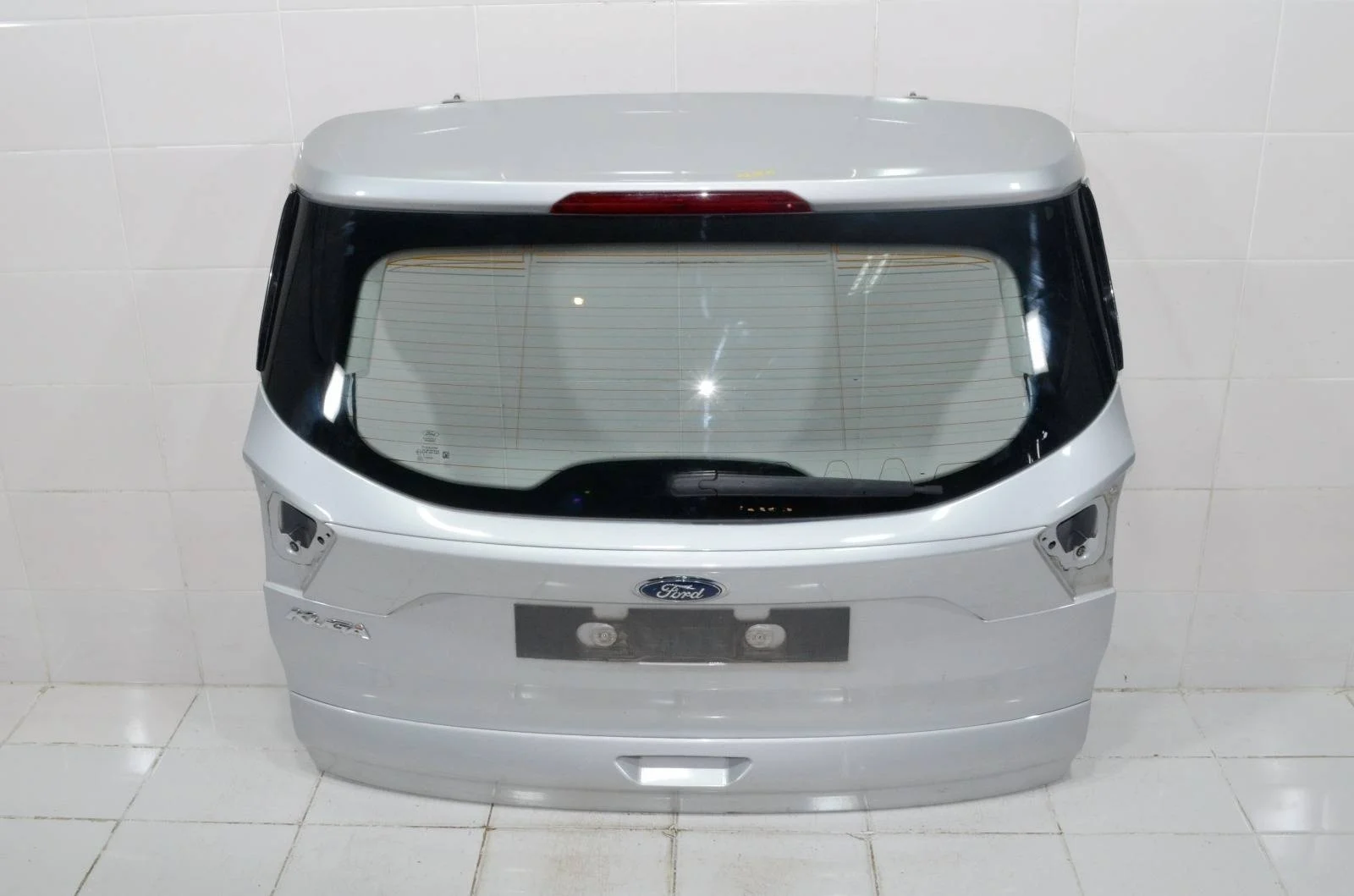 Крышка багажника Ford Kuga 2016+ 2387360 CBS