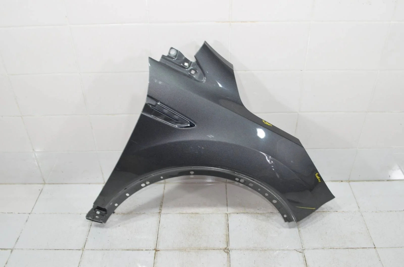 Крыло Ford Kuga 2016+ 2344151 CBS, переднее правое