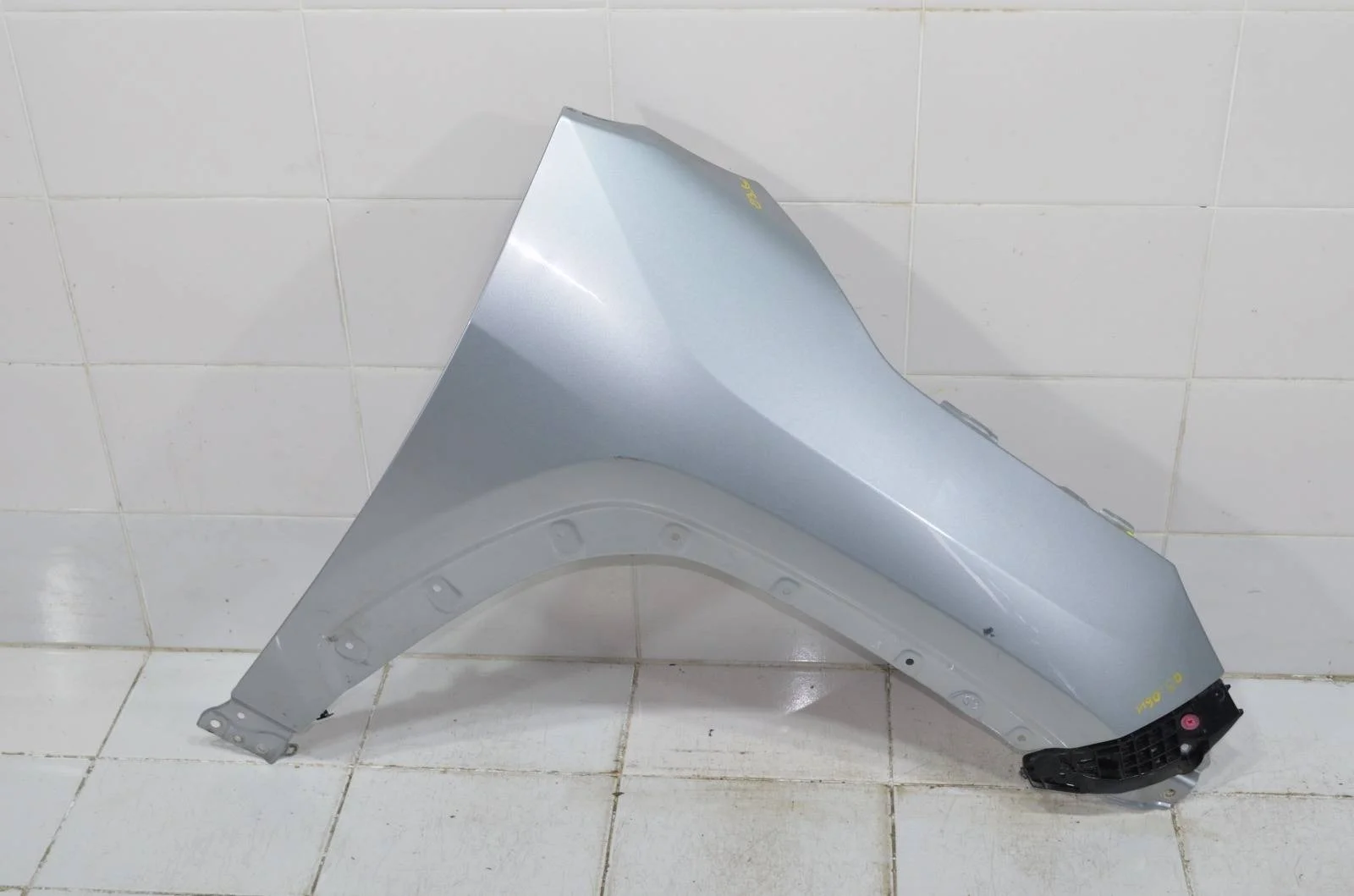 Крыло TOYOTA RAV4 2018+ 5381142330 A50, переднее правое