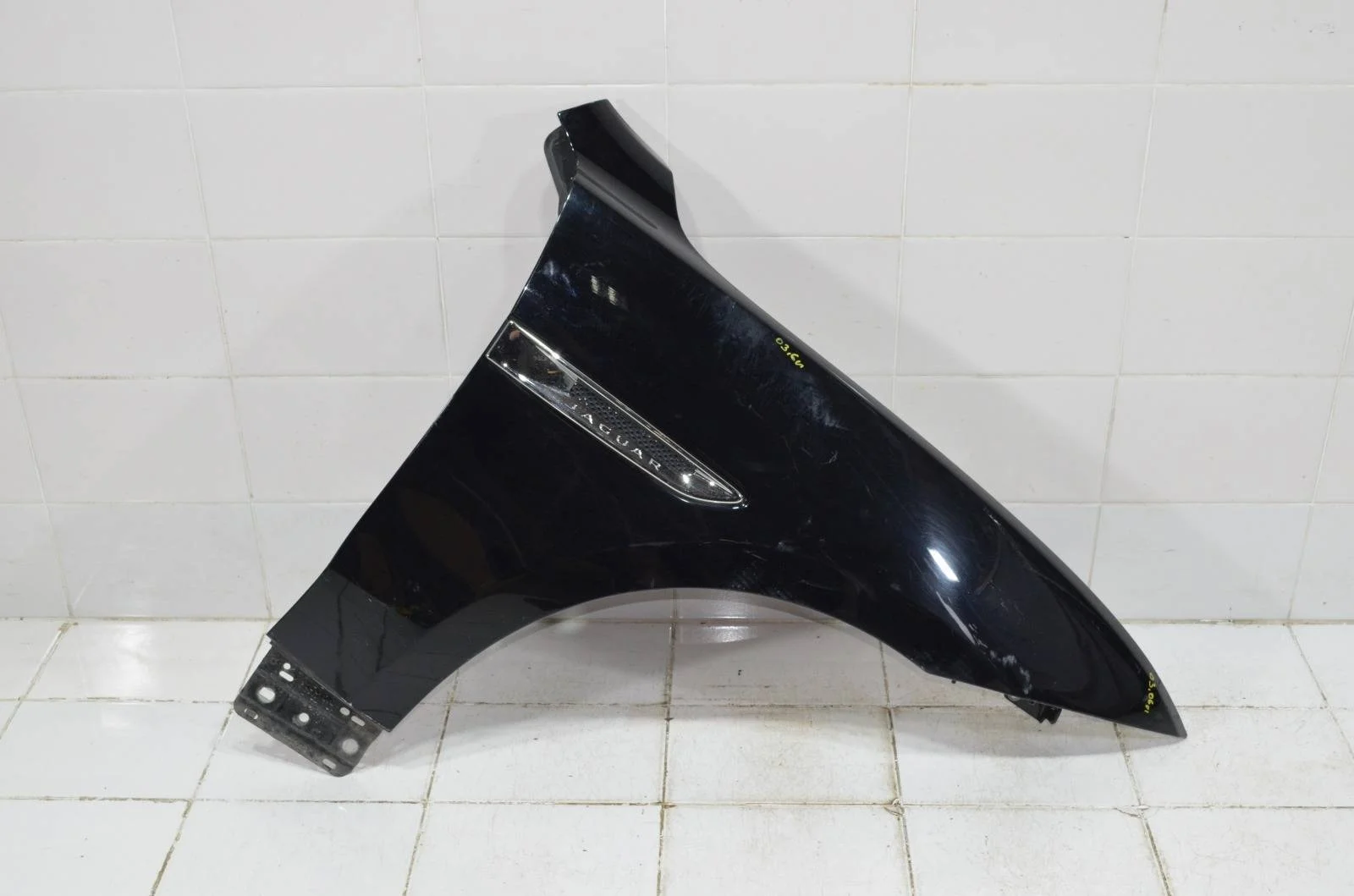 Крыло JAGUAR F-PACE 2015+ T4A1651 X761, переднее правое