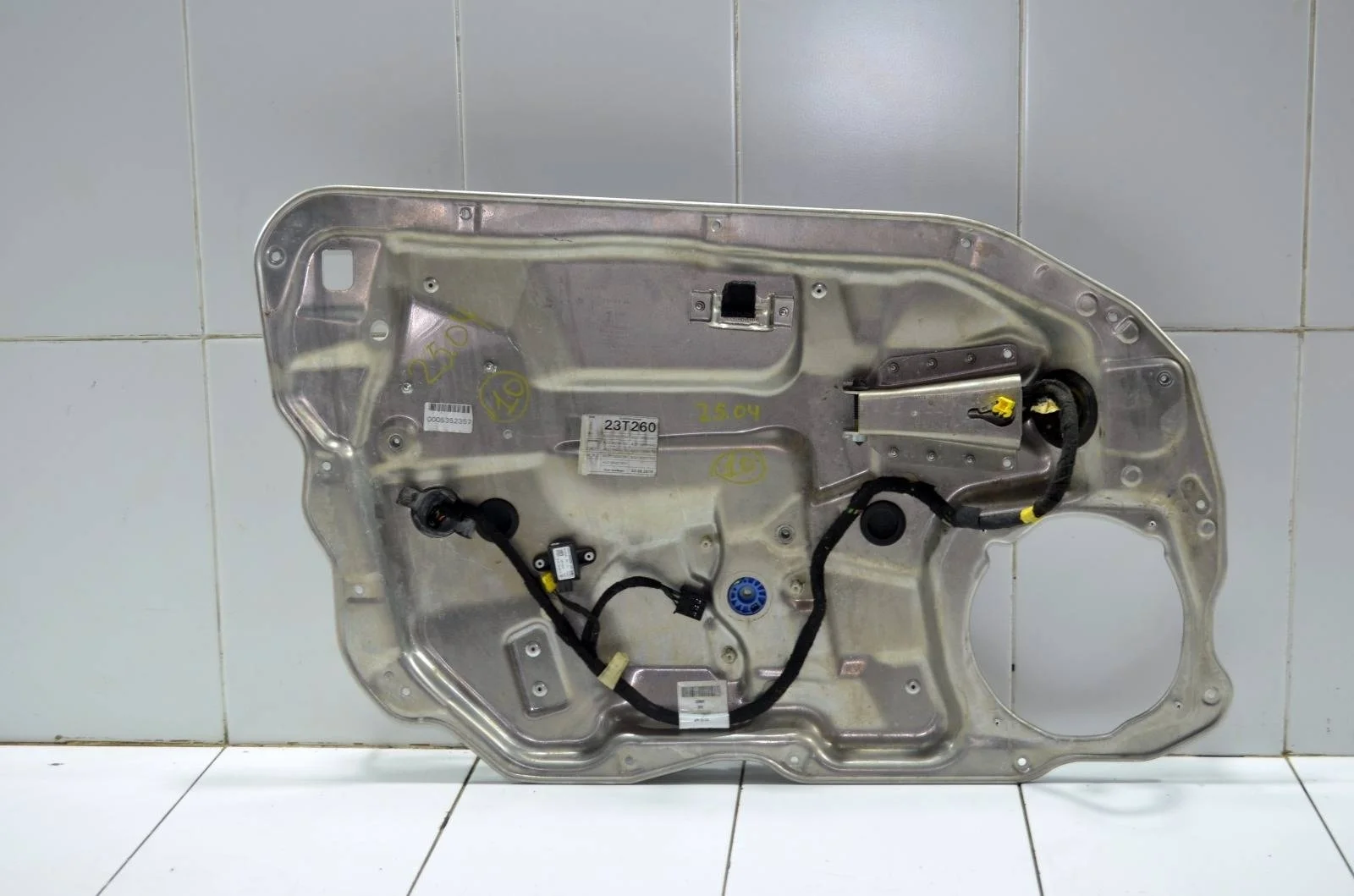 Стеклоподъемник Mercedes-Benz S-Class 2005+ A2217200379 W221, передний левый