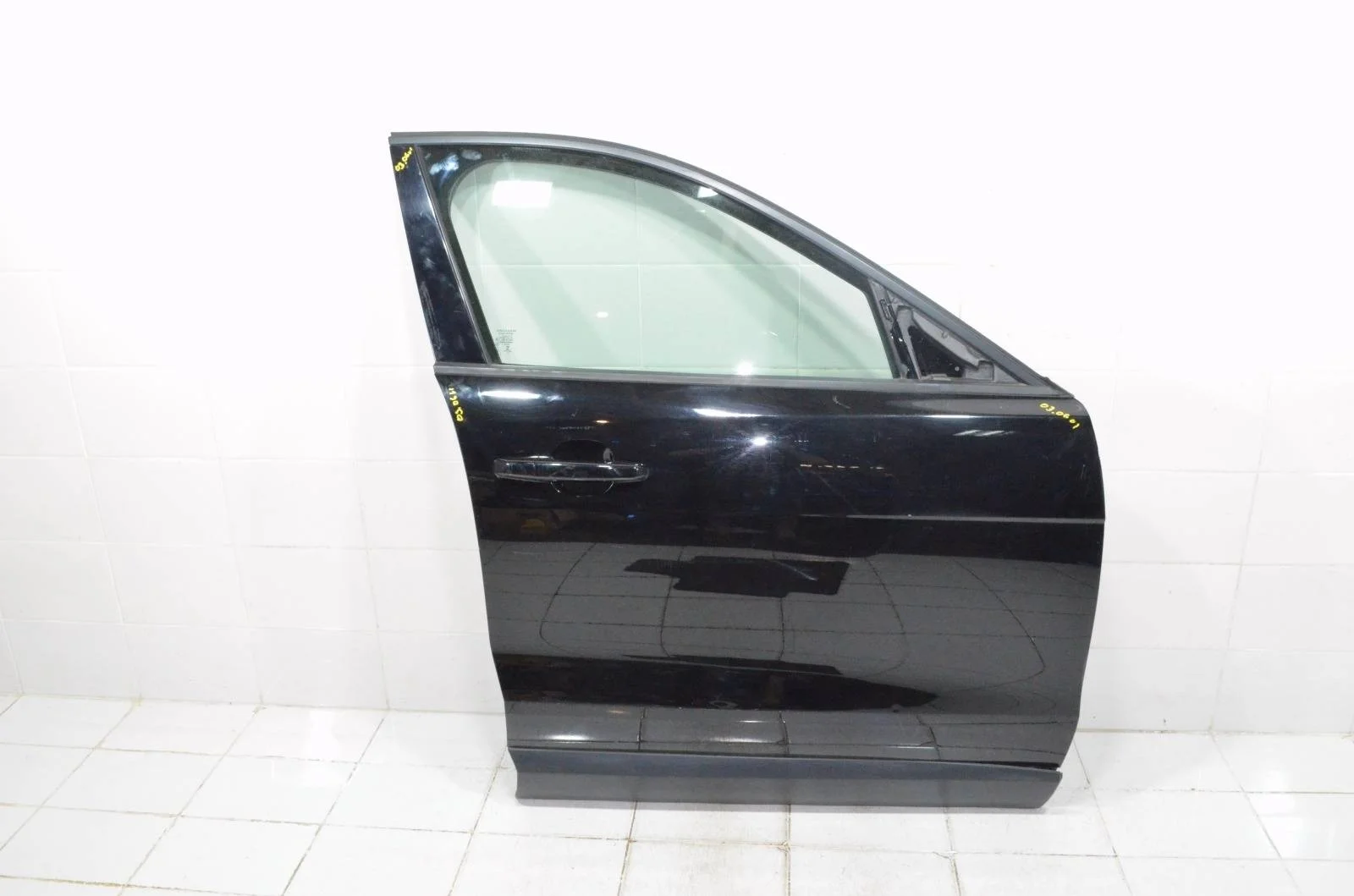 Дверь JAGUAR F-PACE 2015+ T4A1368 X761, передняя правая