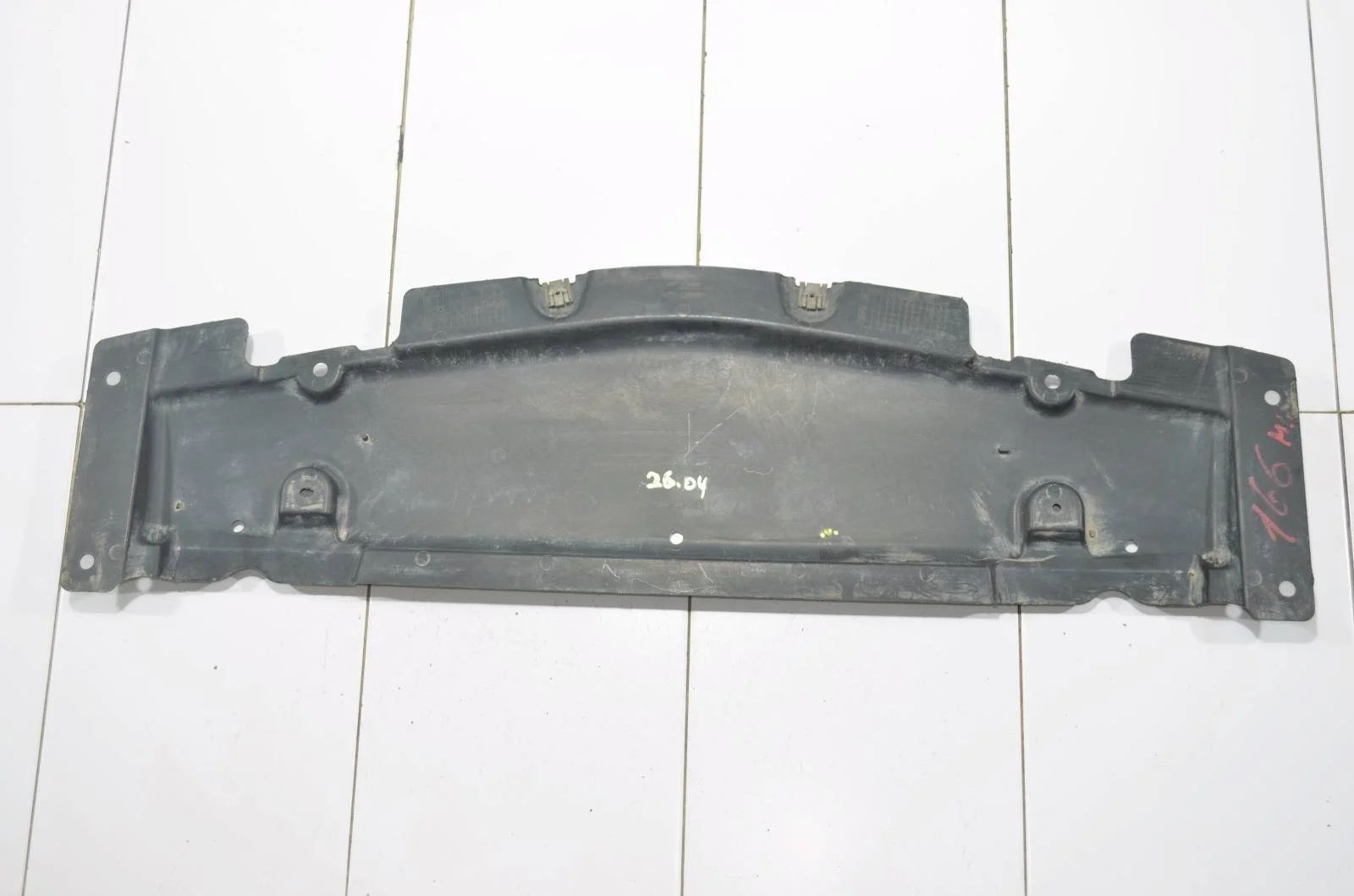 Пыльник бампера MERCEDES-BENZ M-Class 2011+ A1665240130 W166, передний