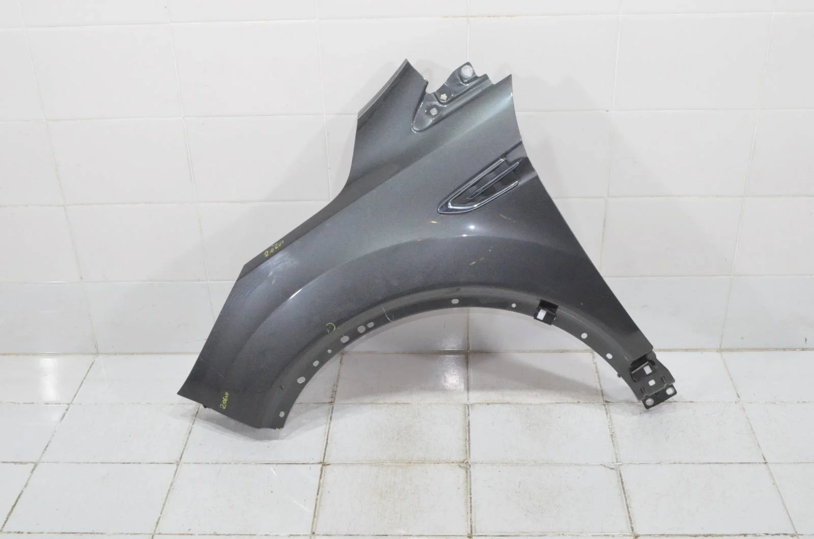 Крыло Ford Kuga 2016+ 2344153 CBS, переднее левое