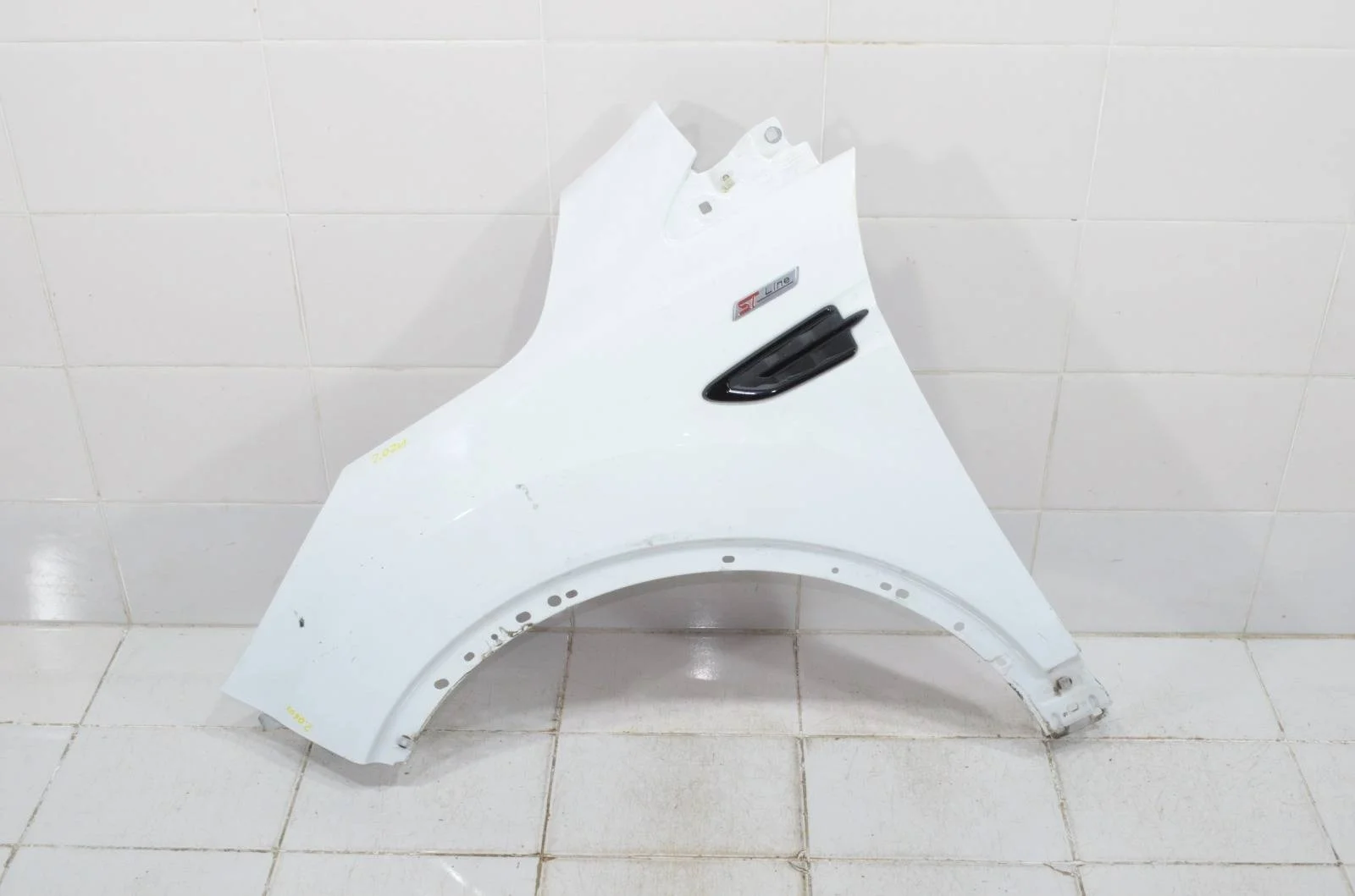 Крыло Ford Kuga 2016+ 2344153 CBS, переднее левое