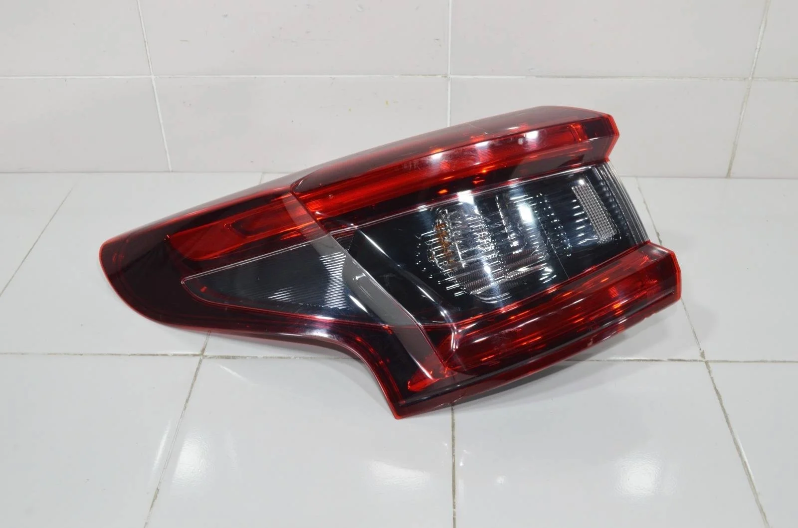 Фонарь NISSAN QASHQAI 2017+ 26555HV00A J11, левый