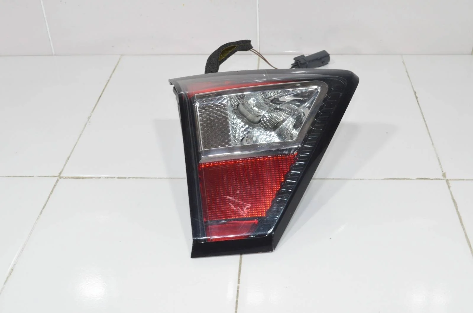 Фонарь Ford Kuga 2016+ 2069172 CBS, левый