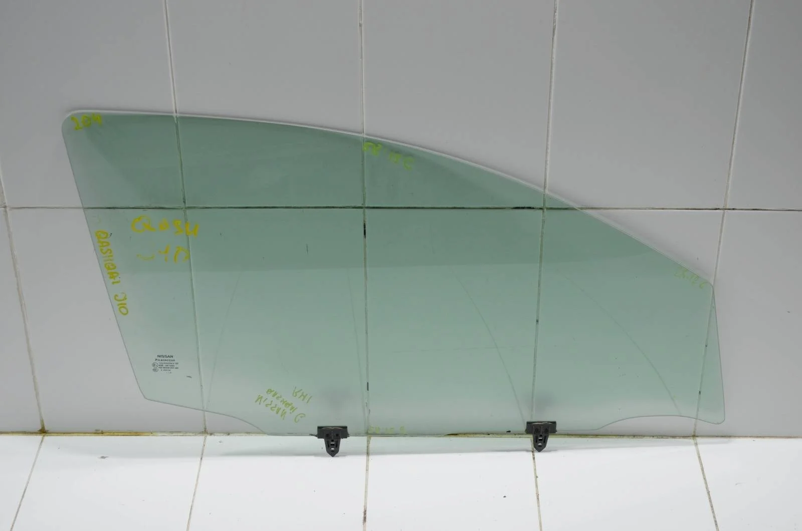 Стекло двери NISSAN QASHQAI 2009 80300JD000 J10, переднее правое