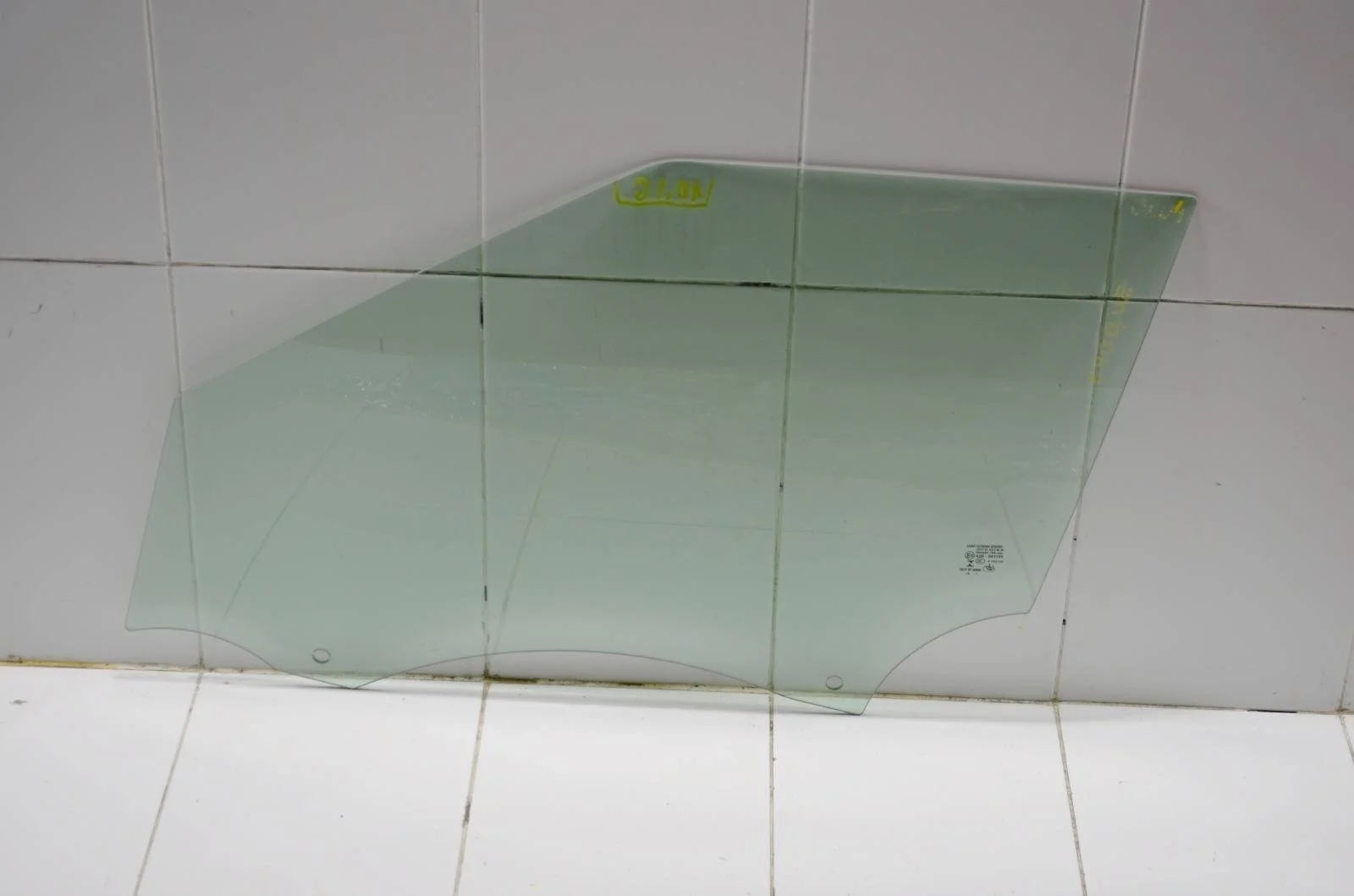 Стекло двери Land Rover RANGE ROVER EVOQUE 2012+ LR026303 L538, переднее левое