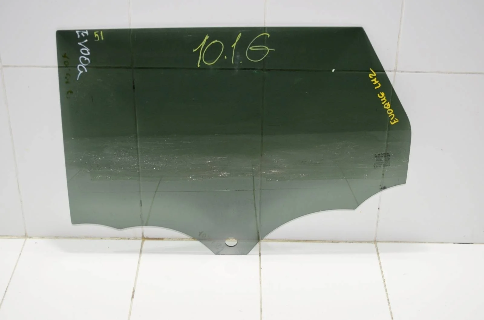 Стекло двери Land Rover RANGE ROVER EVOQUE 2011+ LR026715 L538, заднее левое