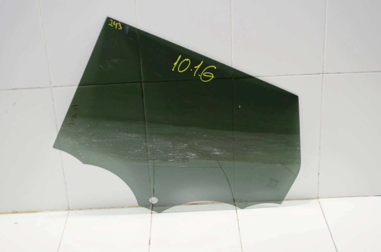 Стекло двери Land Rover RANGE ROVER EVOQUE 2011+ LR026715 L538, заднее левое