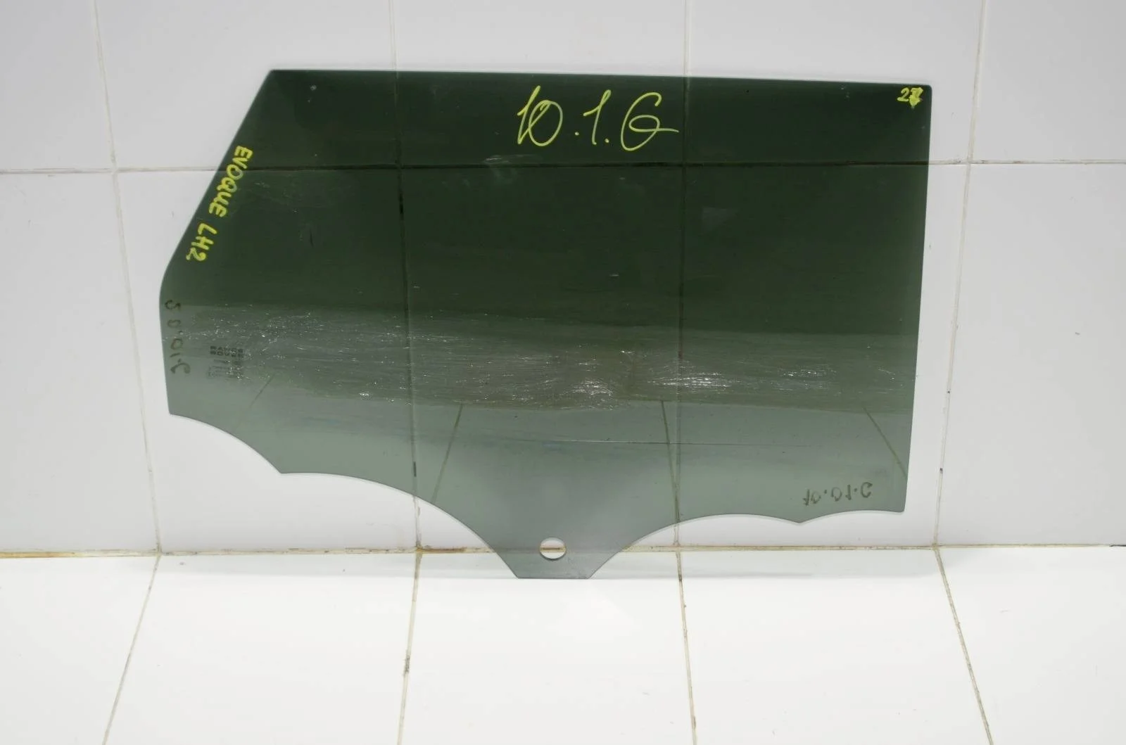 Стекло двери Land Rover RANGE ROVER EVOQUE 2011+ LR026714 L538, заднее правое