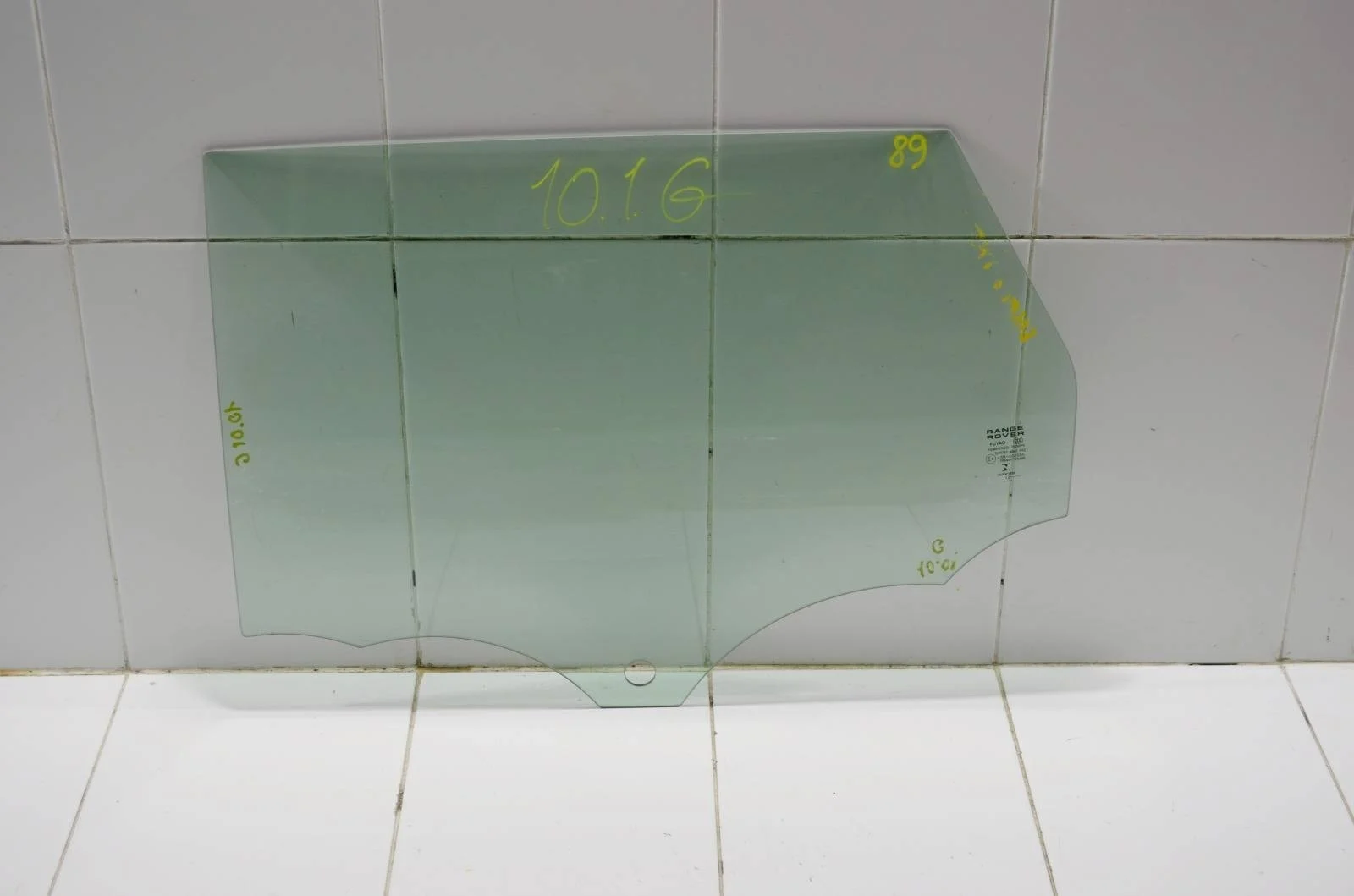 Стекло двери Land Rover RANGE ROVER EVOQUE 2013 LR026713 L538, заднее левое